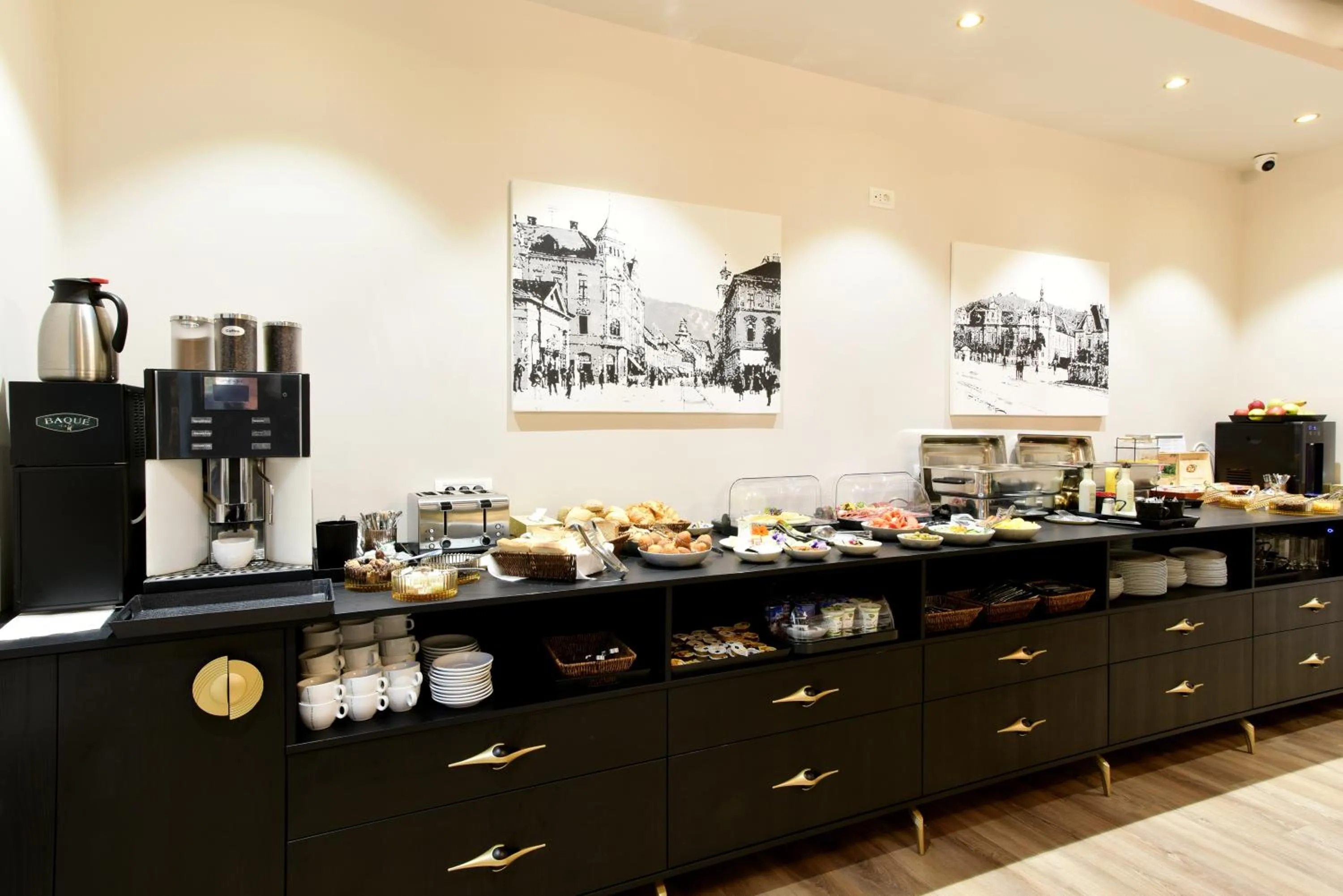 Buffet breakfast in Prinz Gregor