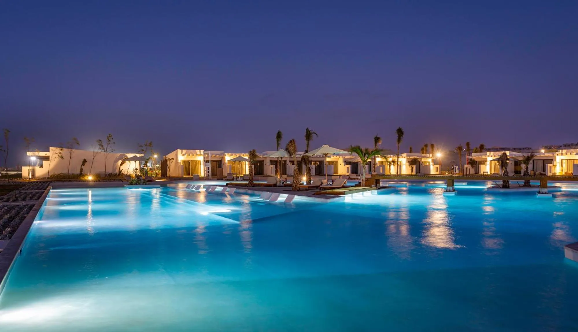 Night in Lemon Spaces LIGHT- D bay North Coast