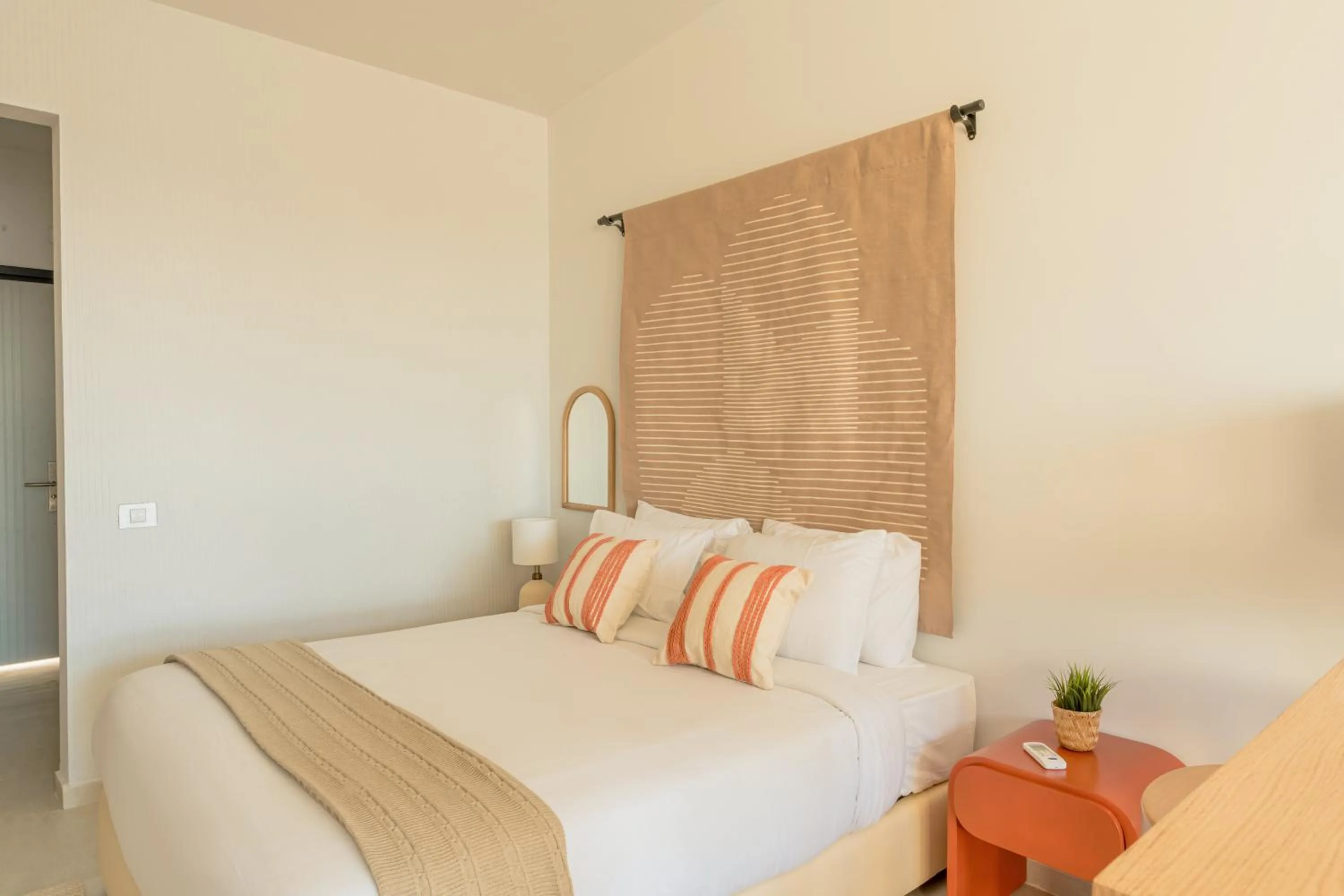 Bed in Lemon Spaces LIGHT- D bay North Coast