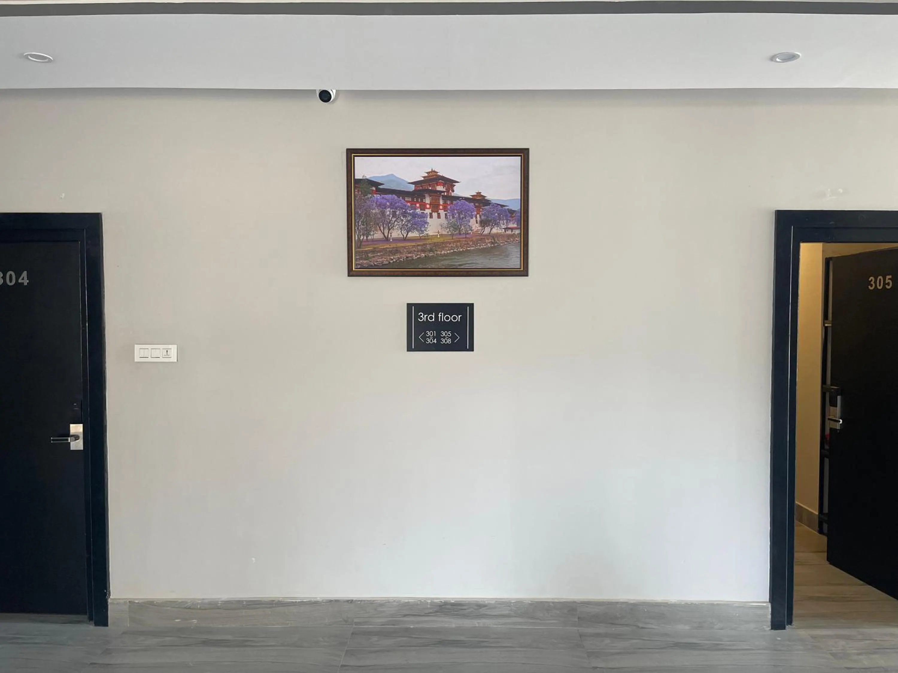 Communal lounge/ TV room in Yang Bhutan Hotel