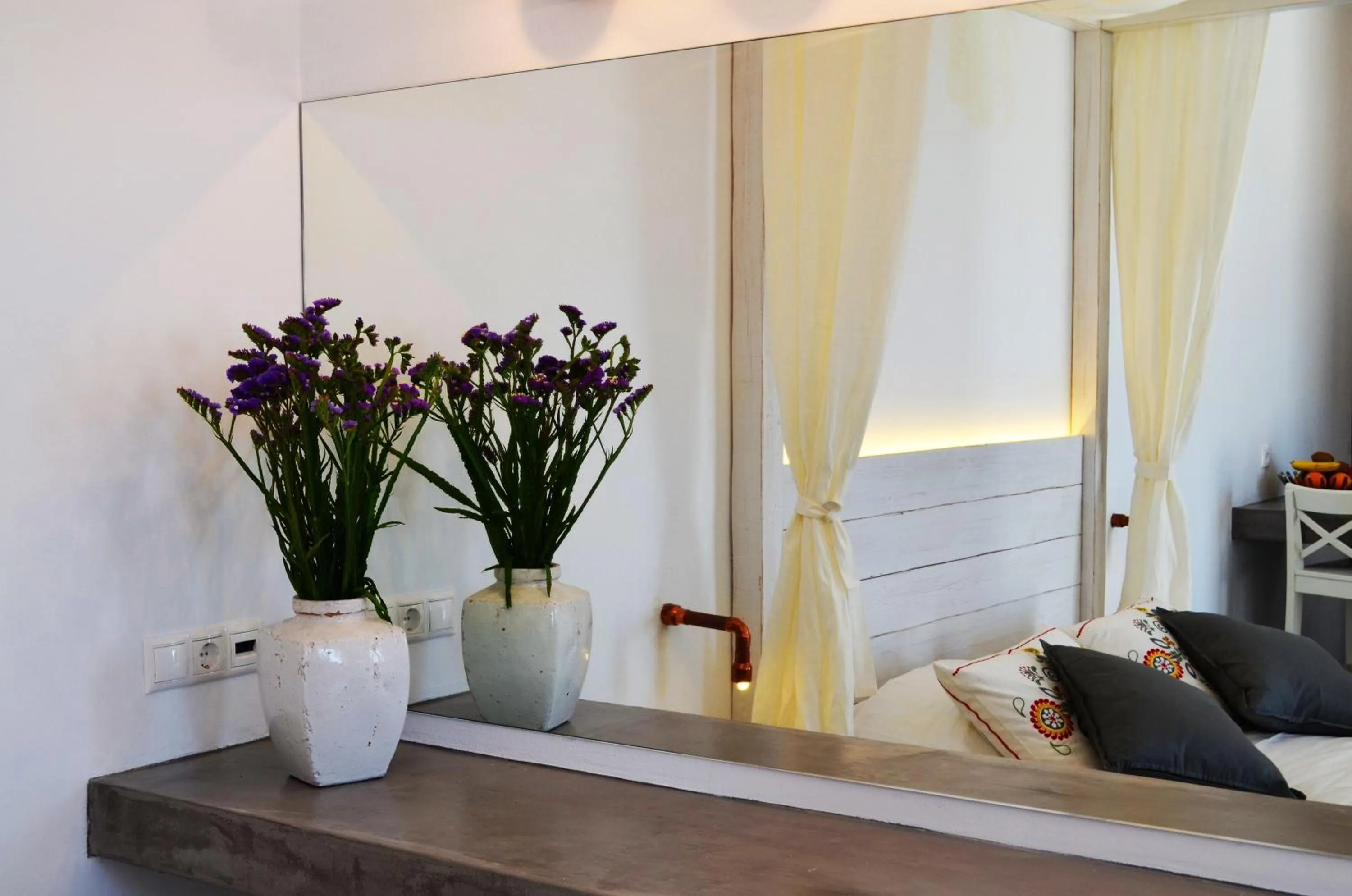 Seating area in Lindian Pearl