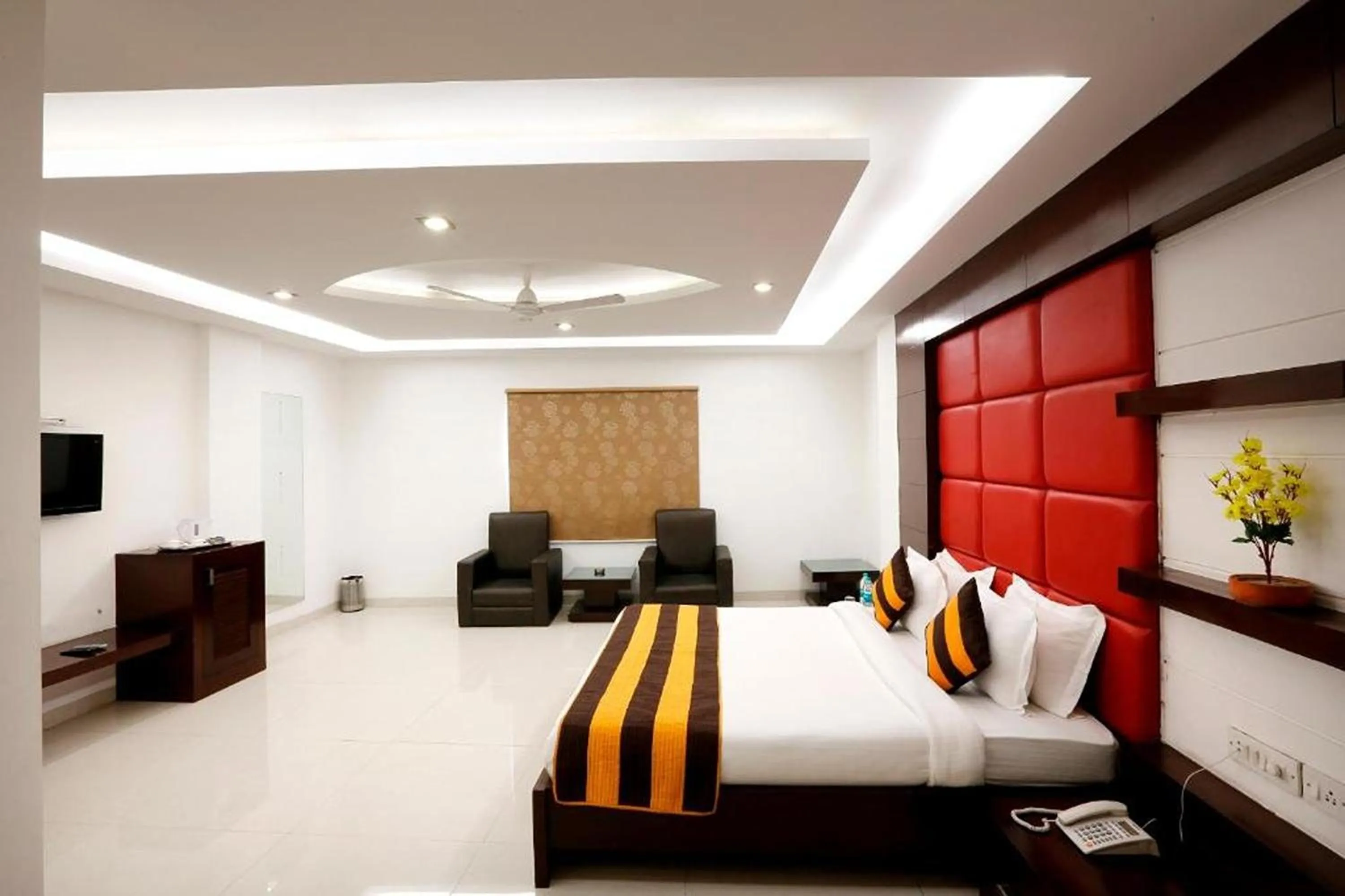 Bedroom in Arch Anand Lok Inn Mahipalpur, IGI Delhi Airport