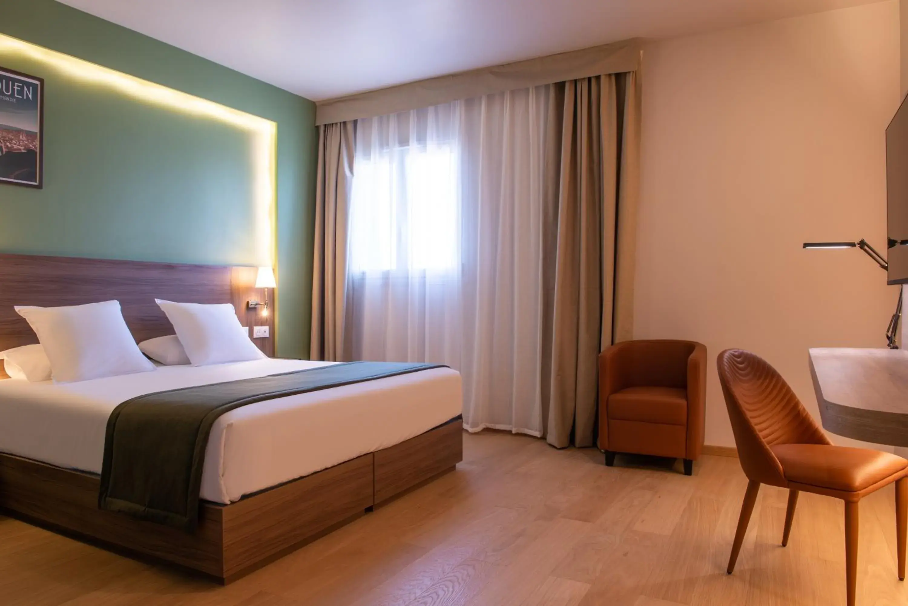 Standard Double Room in Golden Tulip Dieppe Hôtel & Spa Standard Double Room in Golden Tulip Dieppe Hôtel & Spa