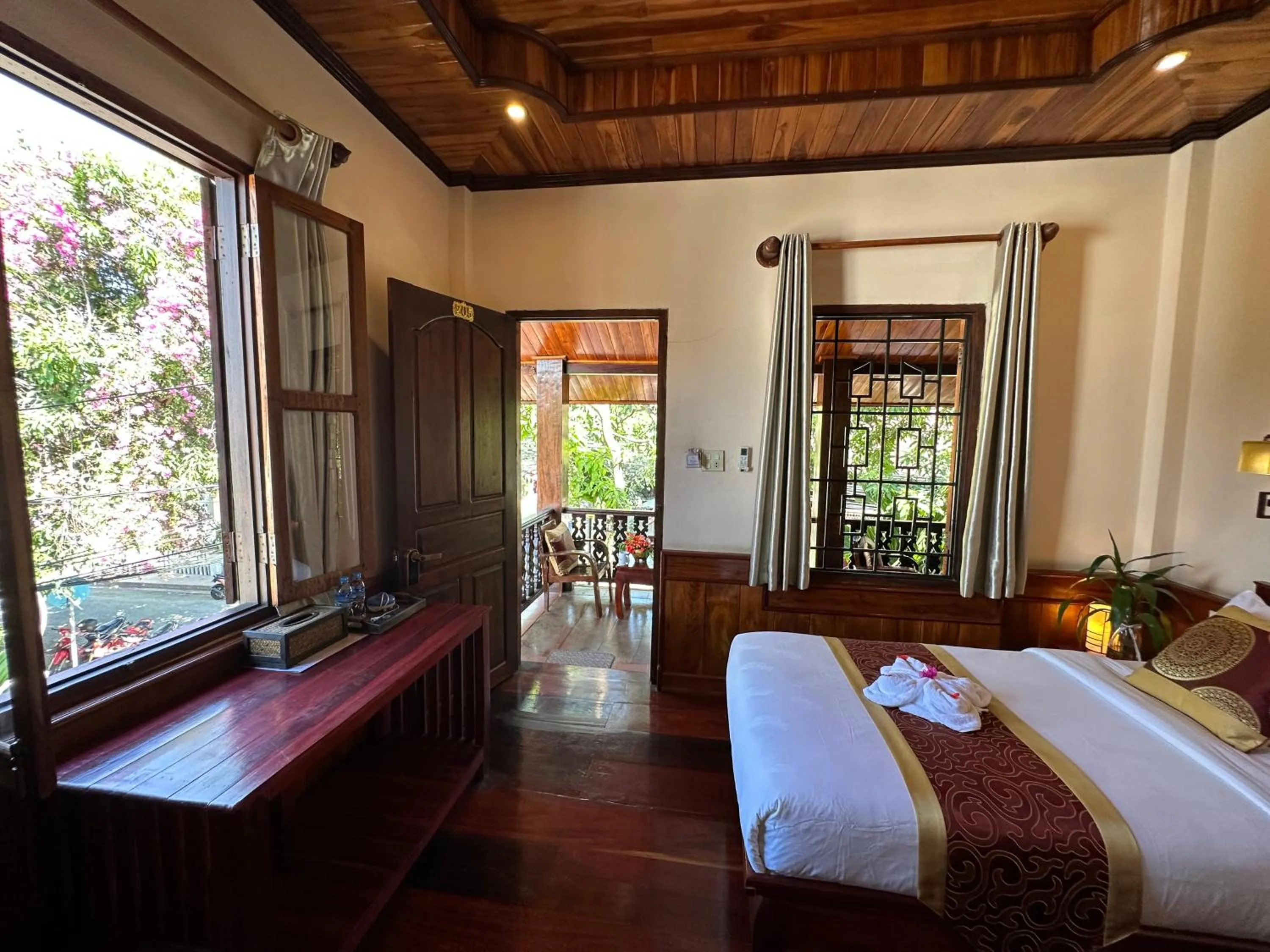 Bed in Ammata Boutique Villa