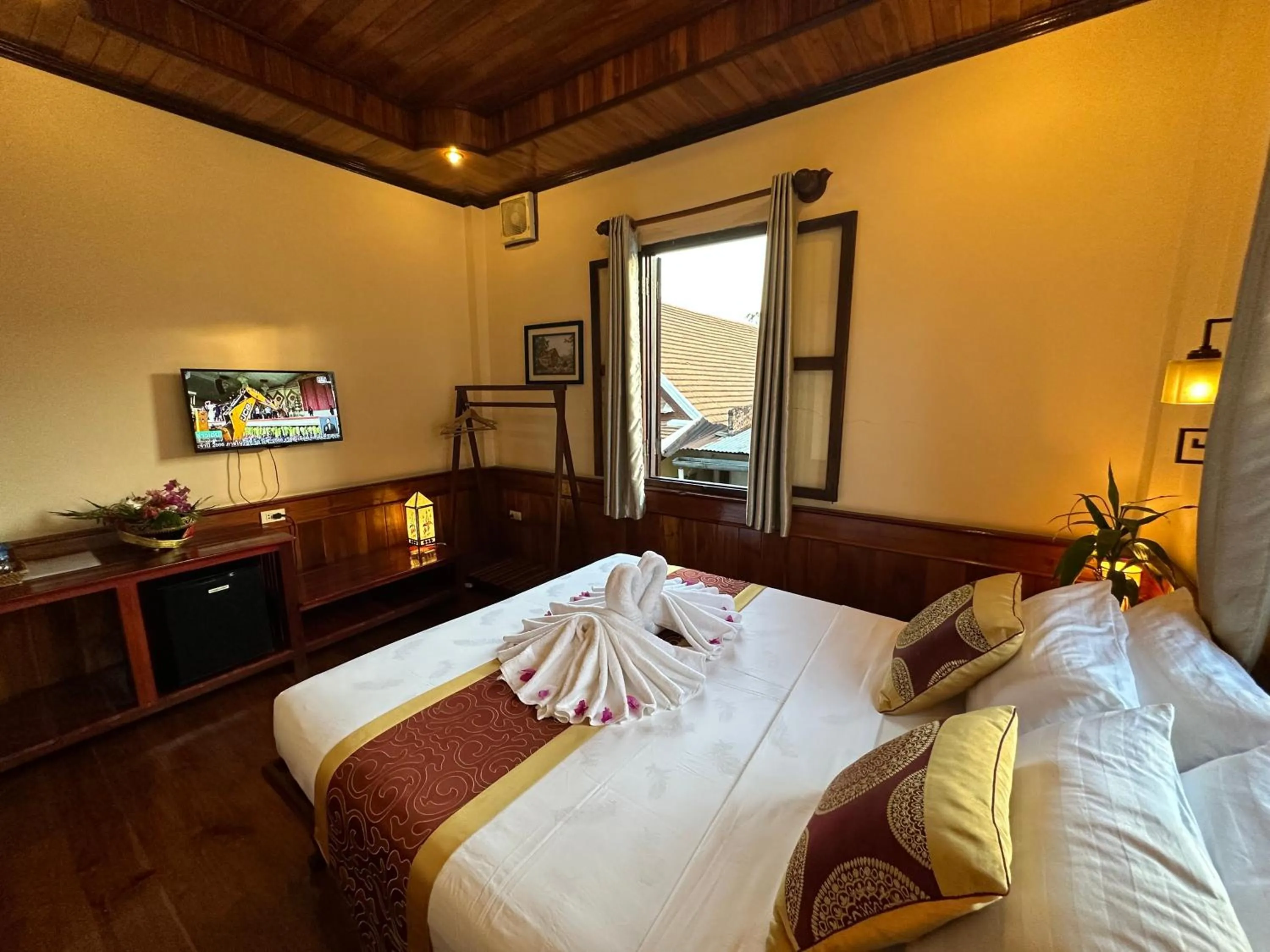 Communal lounge/ TV room, Bed in Ammata Boutique Villa