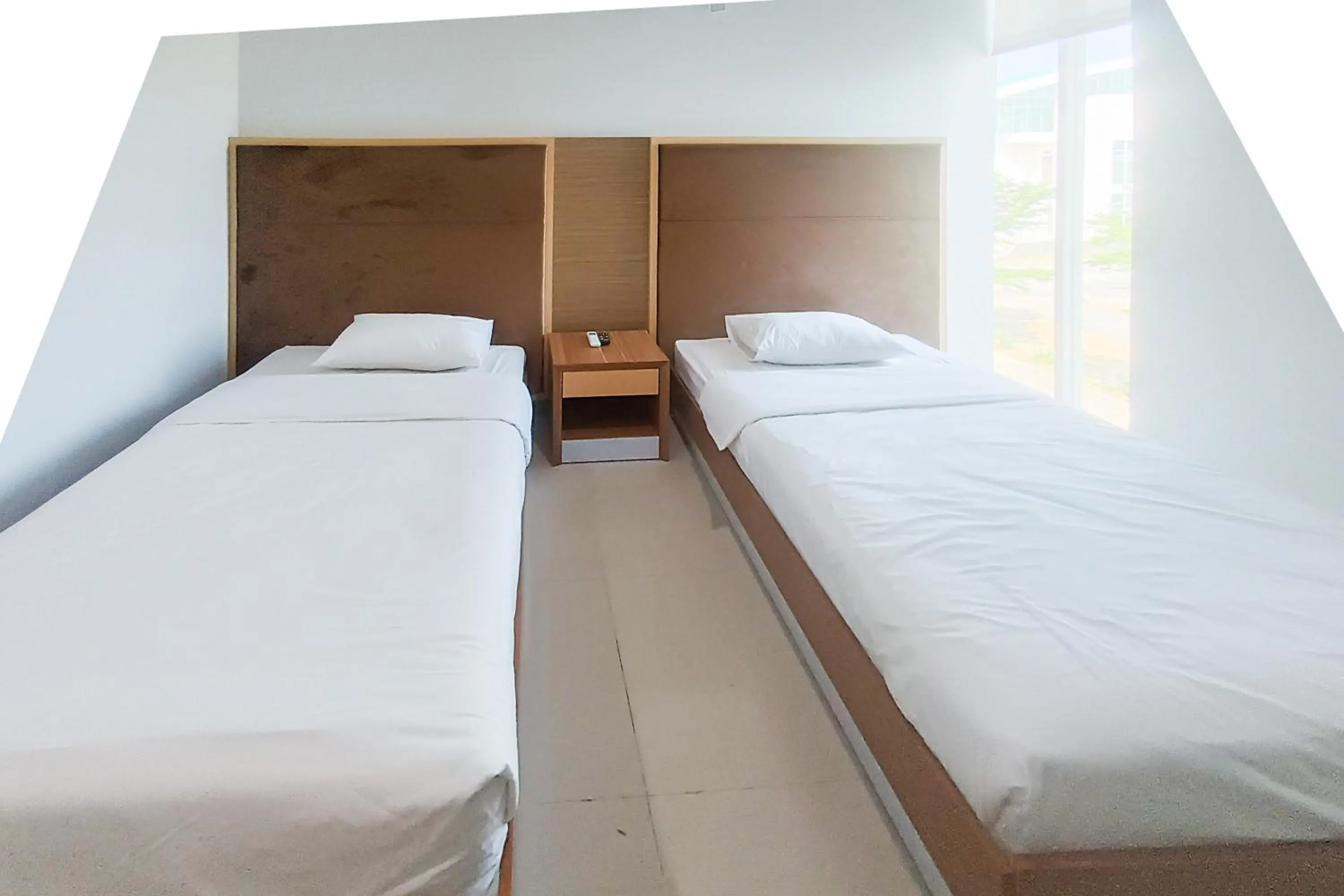 Bedroom, Bed in Urbanview Hotel Syariah UIN Mataram