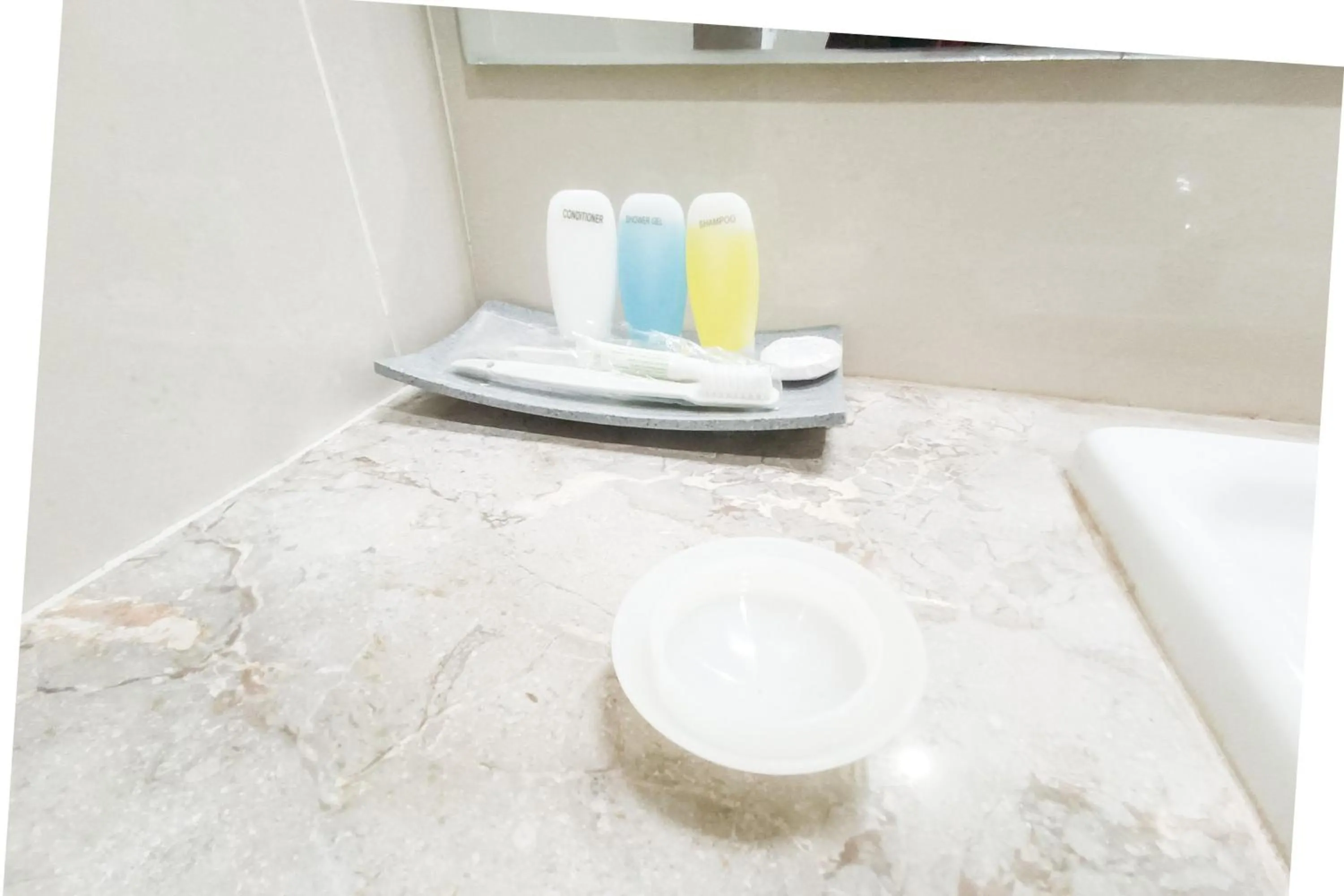 Bathroom in Urbanview Hotel Syariah UIN Mataram