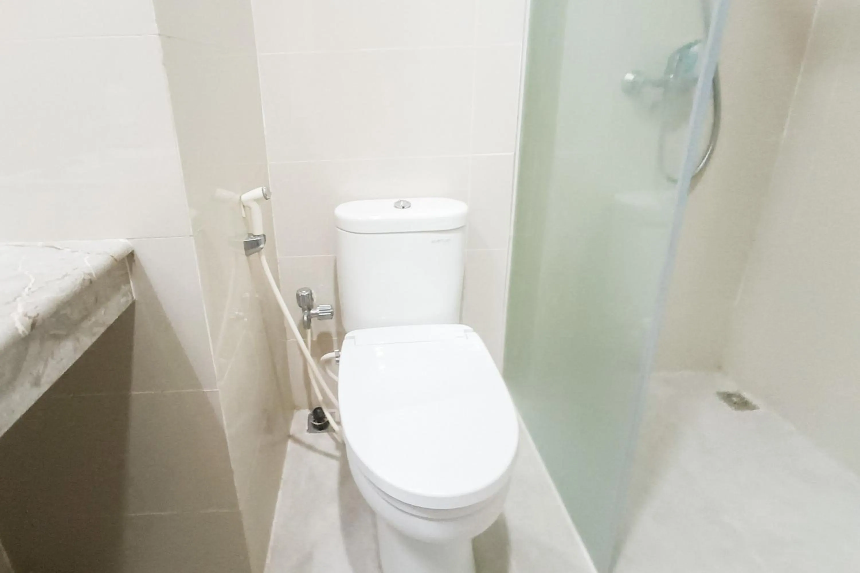 Bathroom in Urbanview Hotel Syariah UIN Mataram