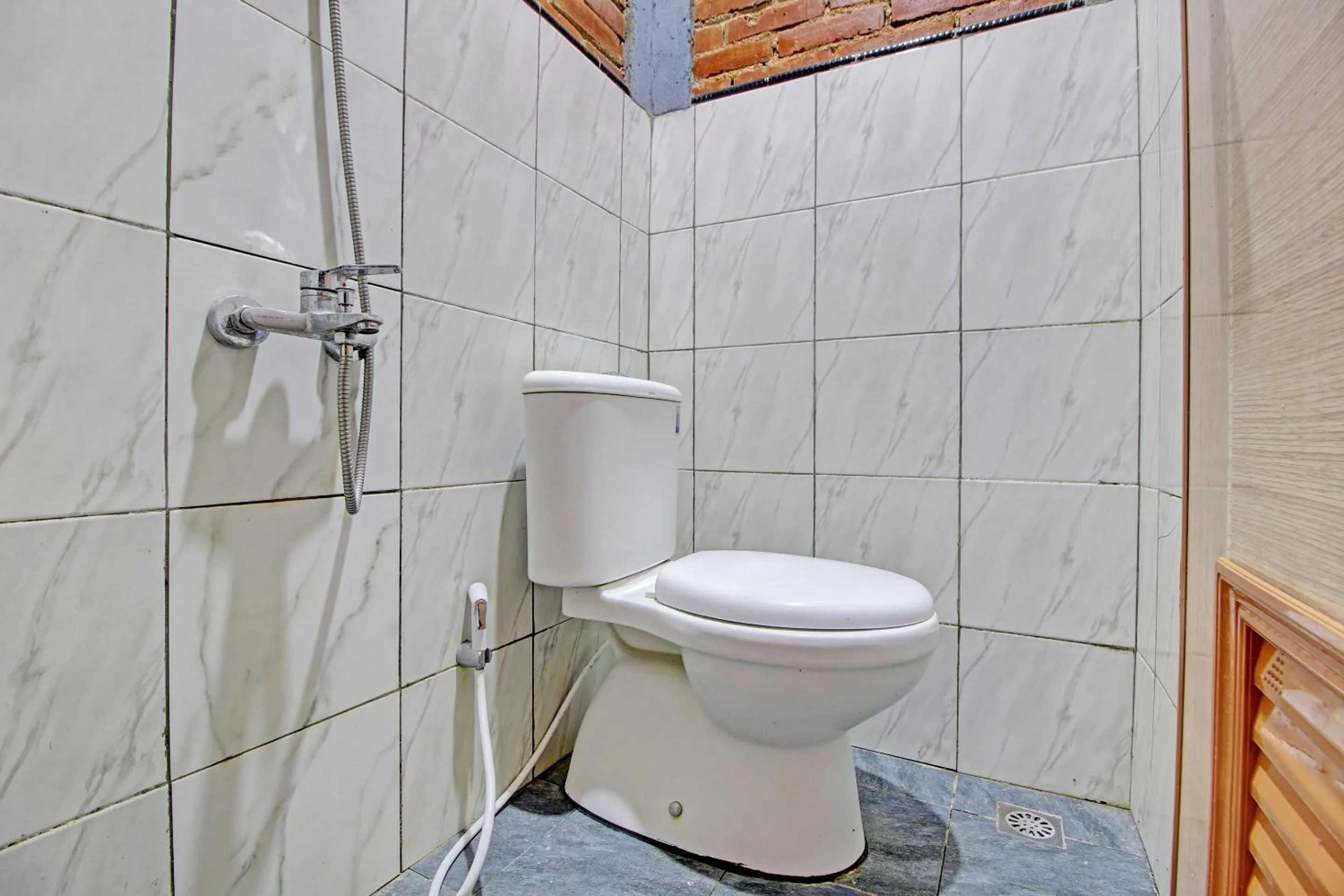 Bathroom in OYO 92606 Djoglo Boto Homestay Syariah