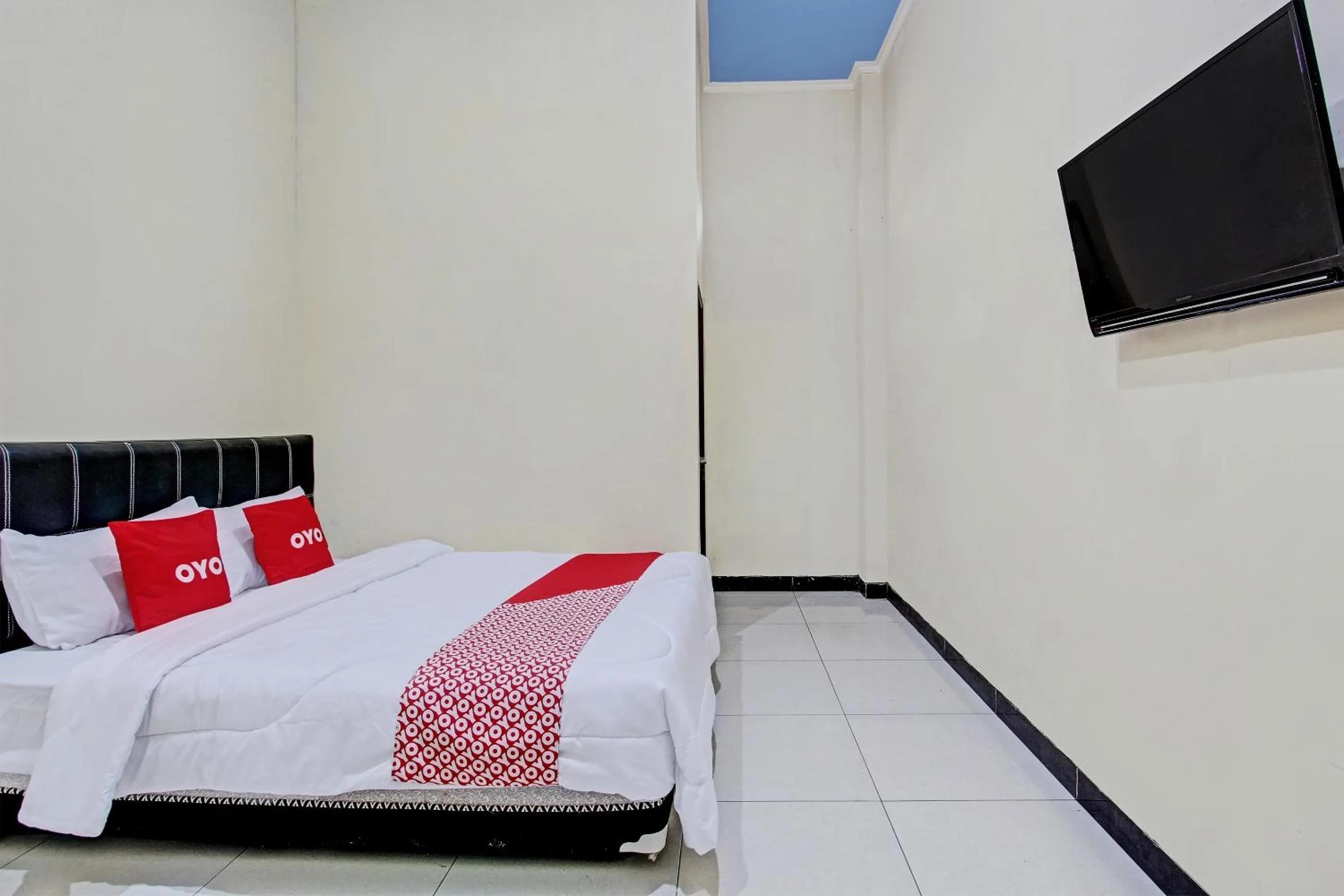 Bedroom, Bed in Hotel O Solo near Solo Safari formerly RR Guesthouse