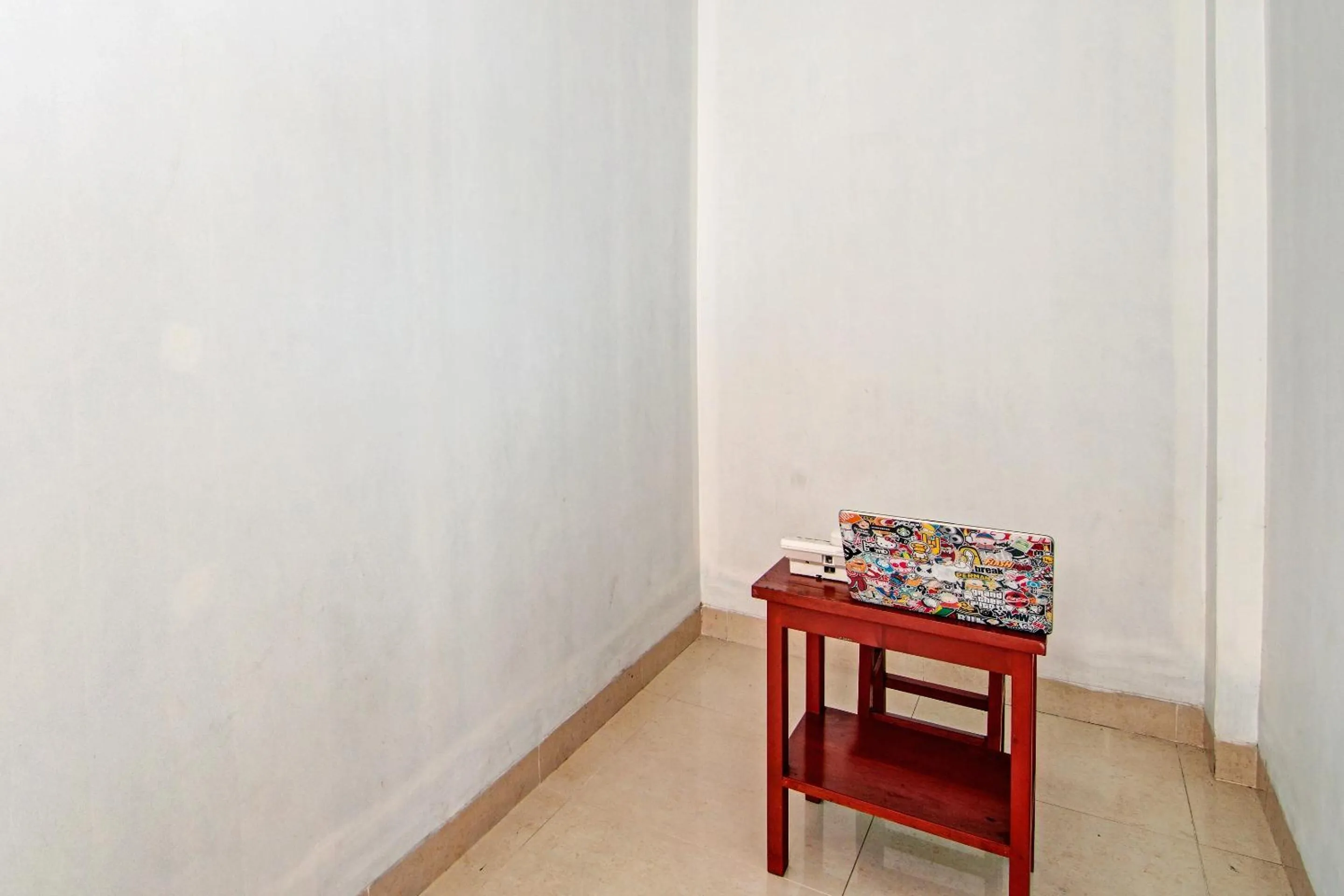 Lobby or reception in Hotel O Pondok Anggrek Syariah