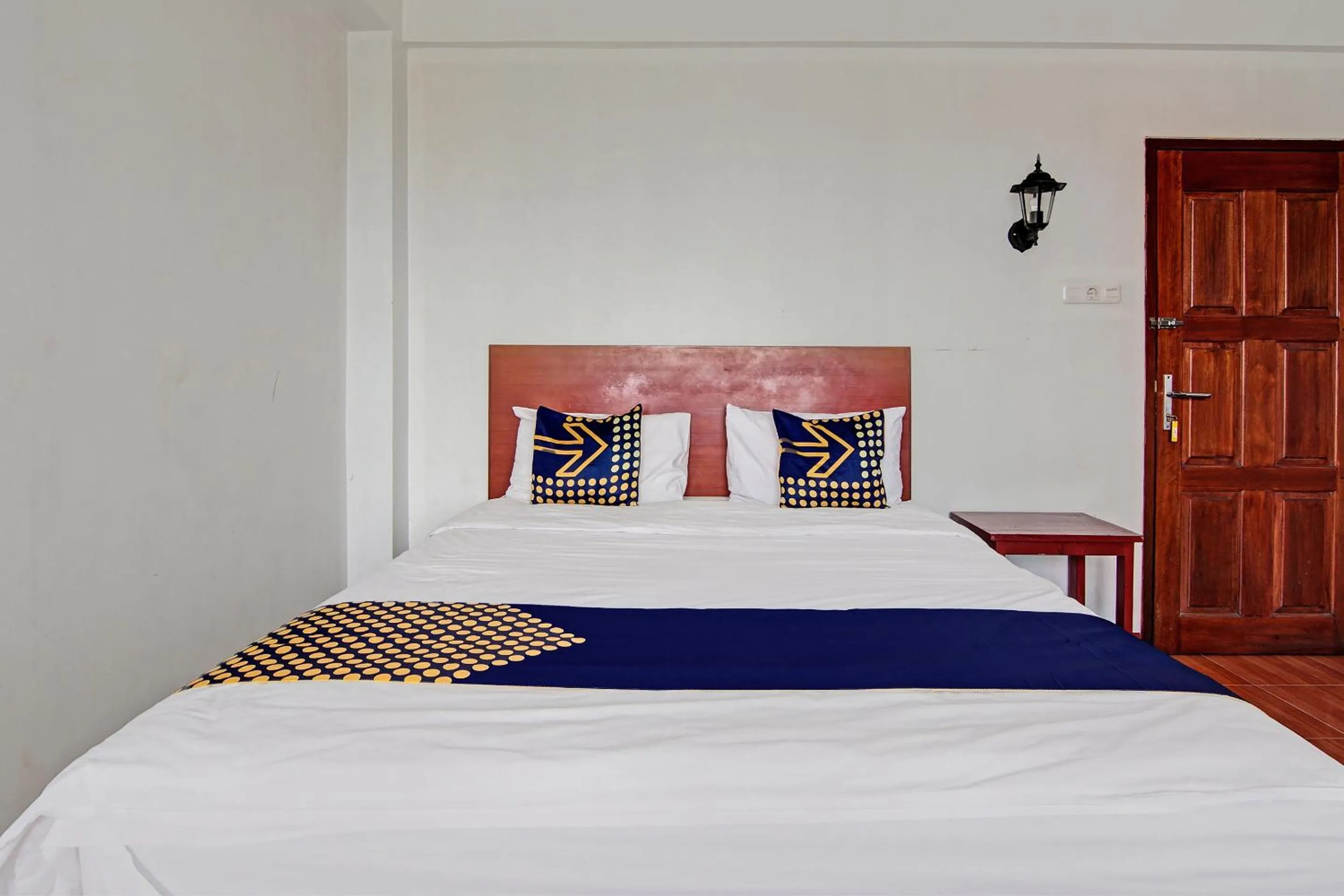 Bedroom, Bed in Hotel O Pondok Anggrek Syariah