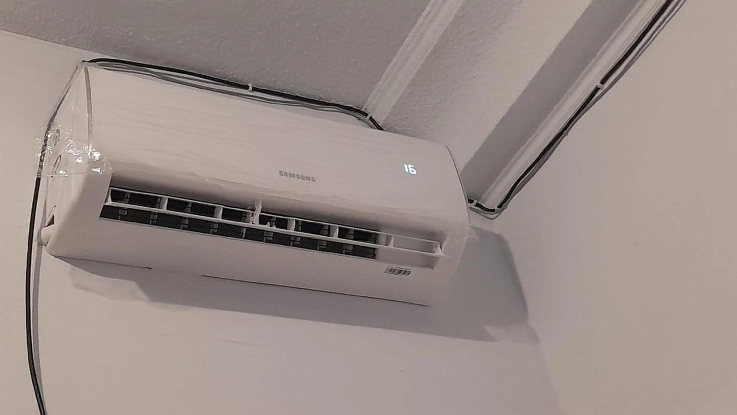 air conditioner in Hotel O As-sakinah Syariah