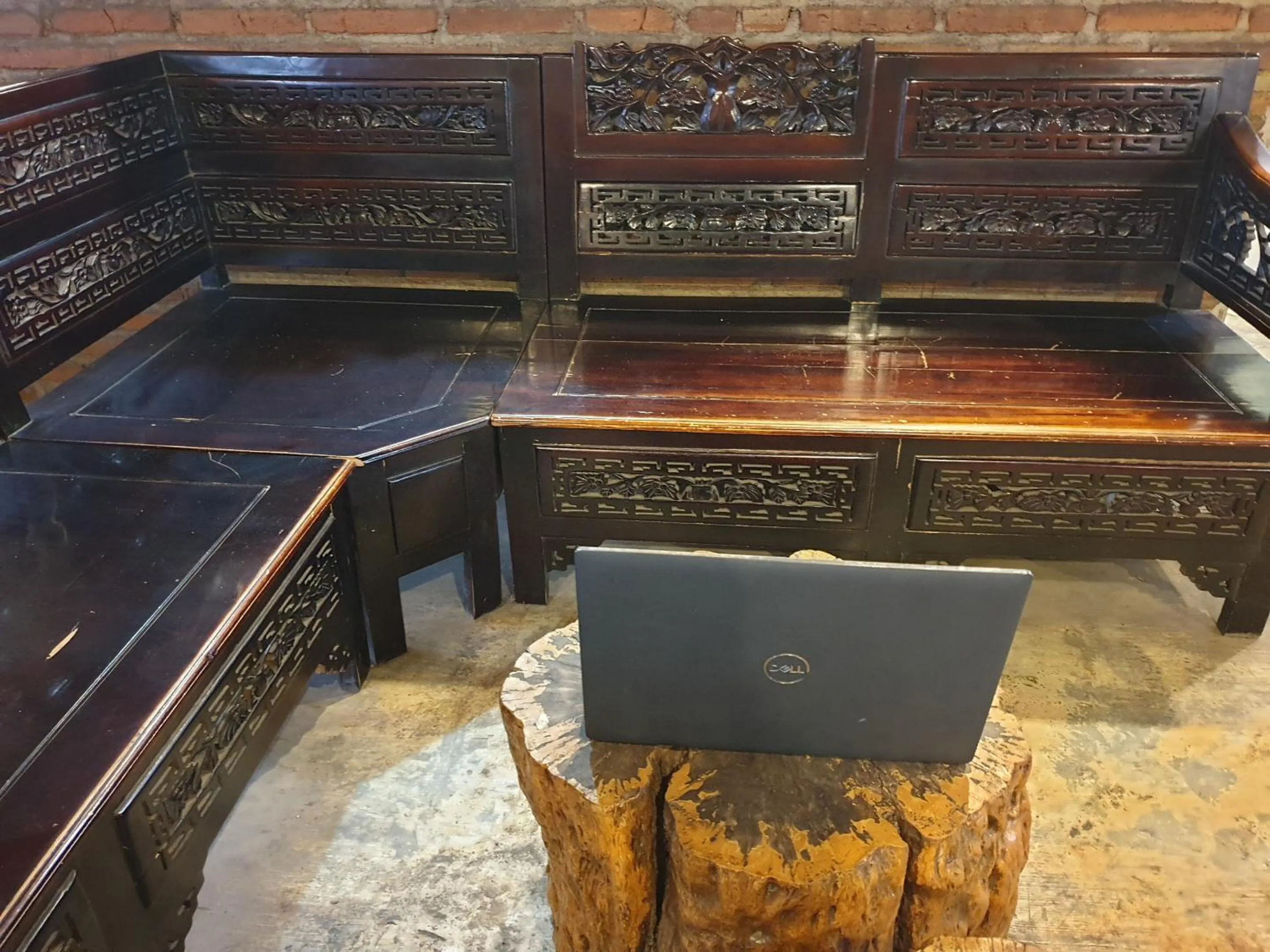 Lobby or reception in OYO Life 92622 Jatiluhur Kost Syariah