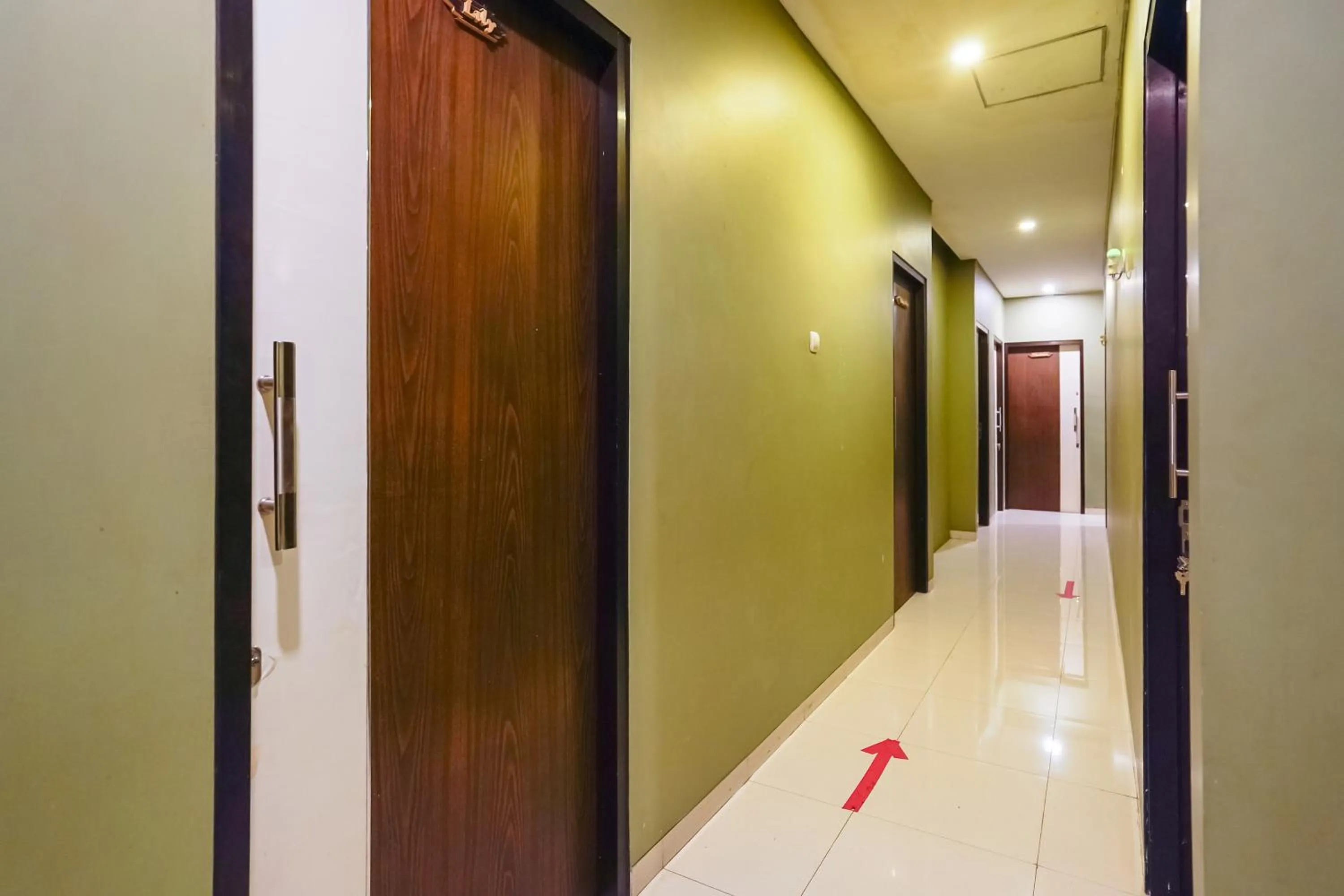 Lobby or reception in Super OYO Capital O 92633 Spring Hotel Gubeng