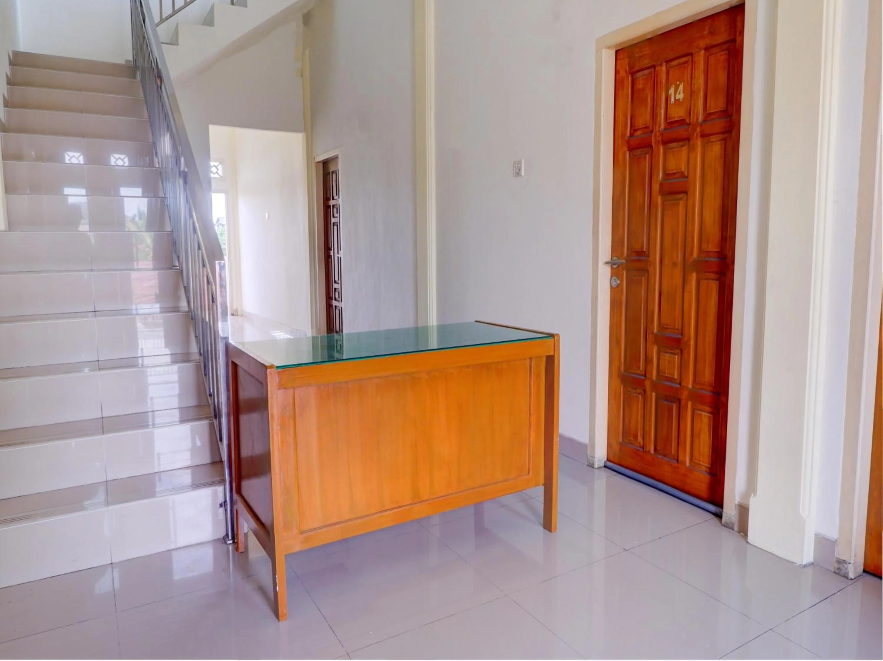 Lobby or reception in OYO Life 92637 Kost Arya Exclusive