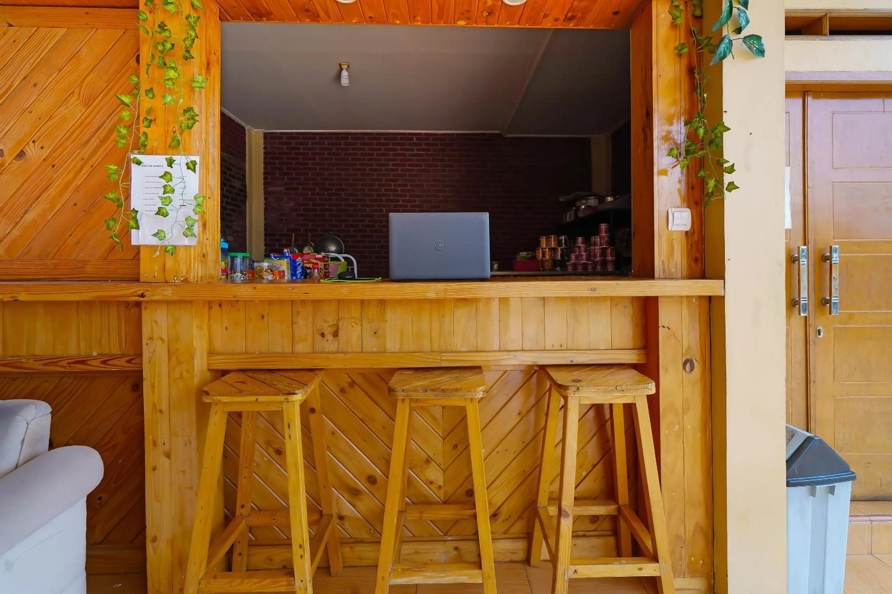 Lobby or reception in Collection O 92634 Villa Ds