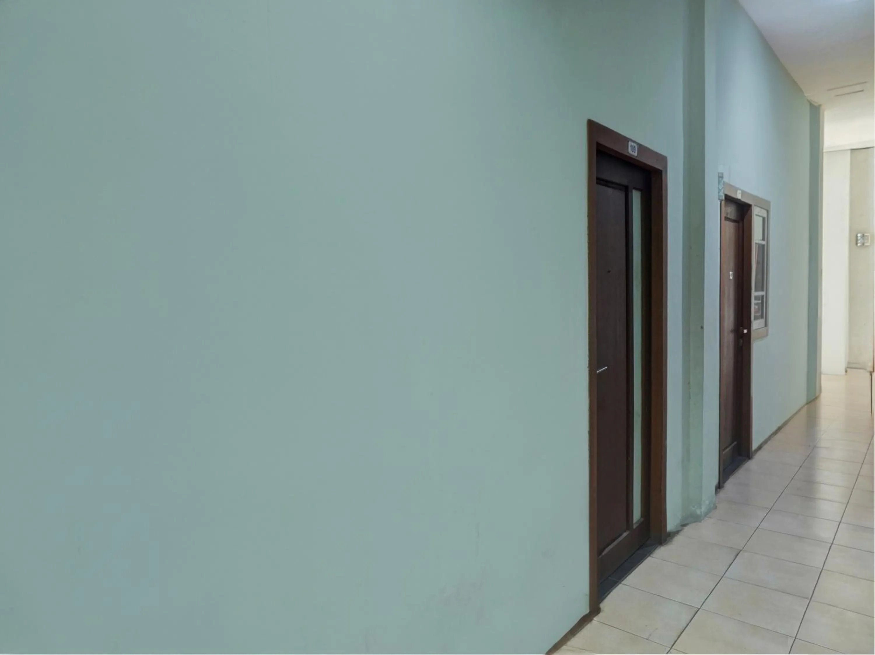 Lobby or reception in Hotel O Ervina Homestay Syariah Batakan