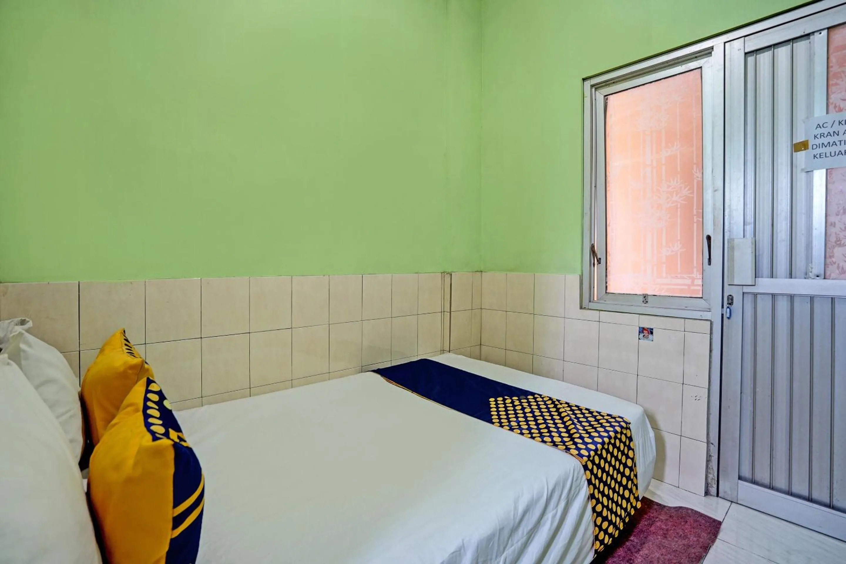 Bedroom, Bed in OYO Life 92653 Homestay Griya Nautika Syariah