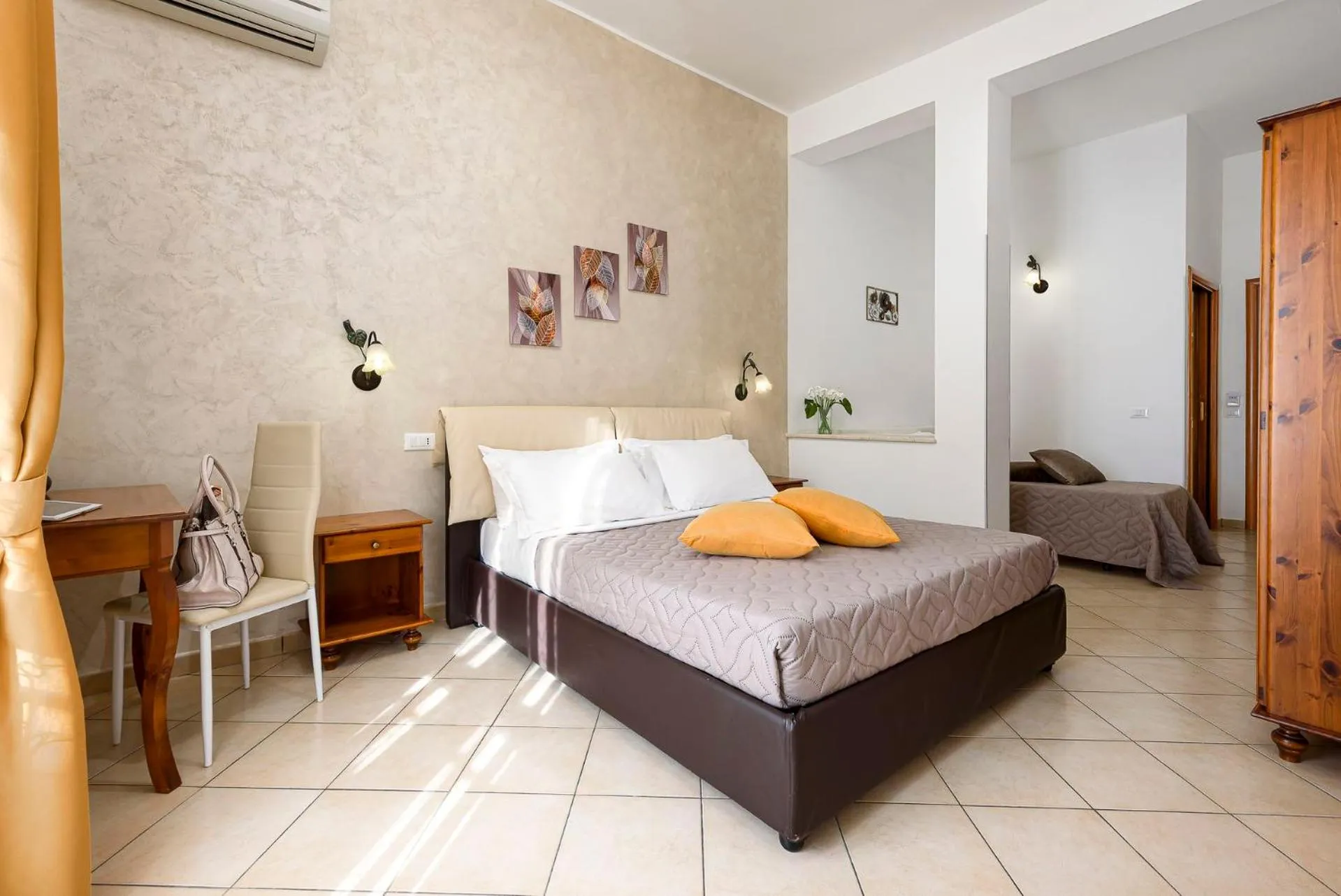 Photo of the whole room, Bed in Hotel La Darsena