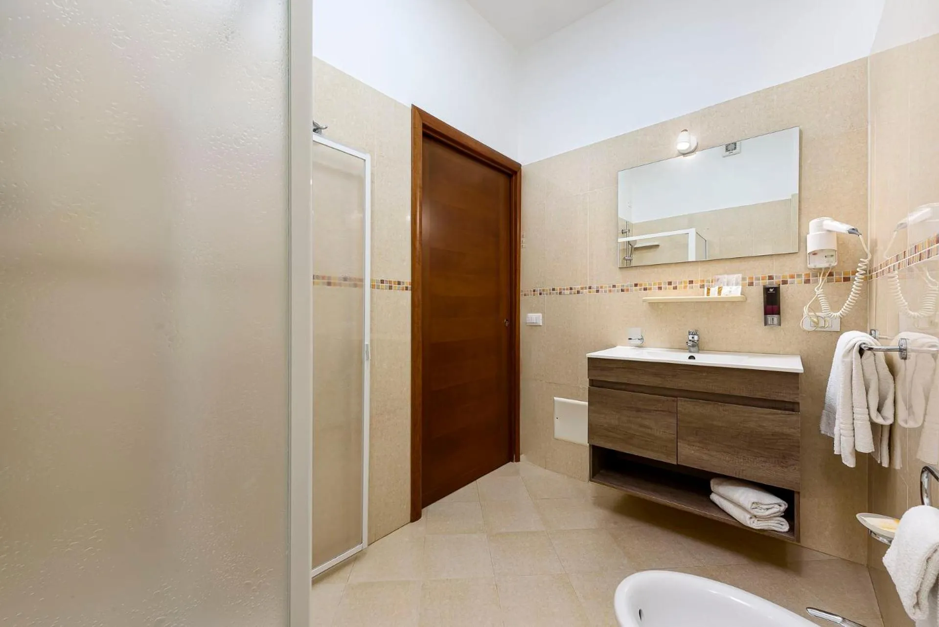 Bathroom in Hotel La Darsena