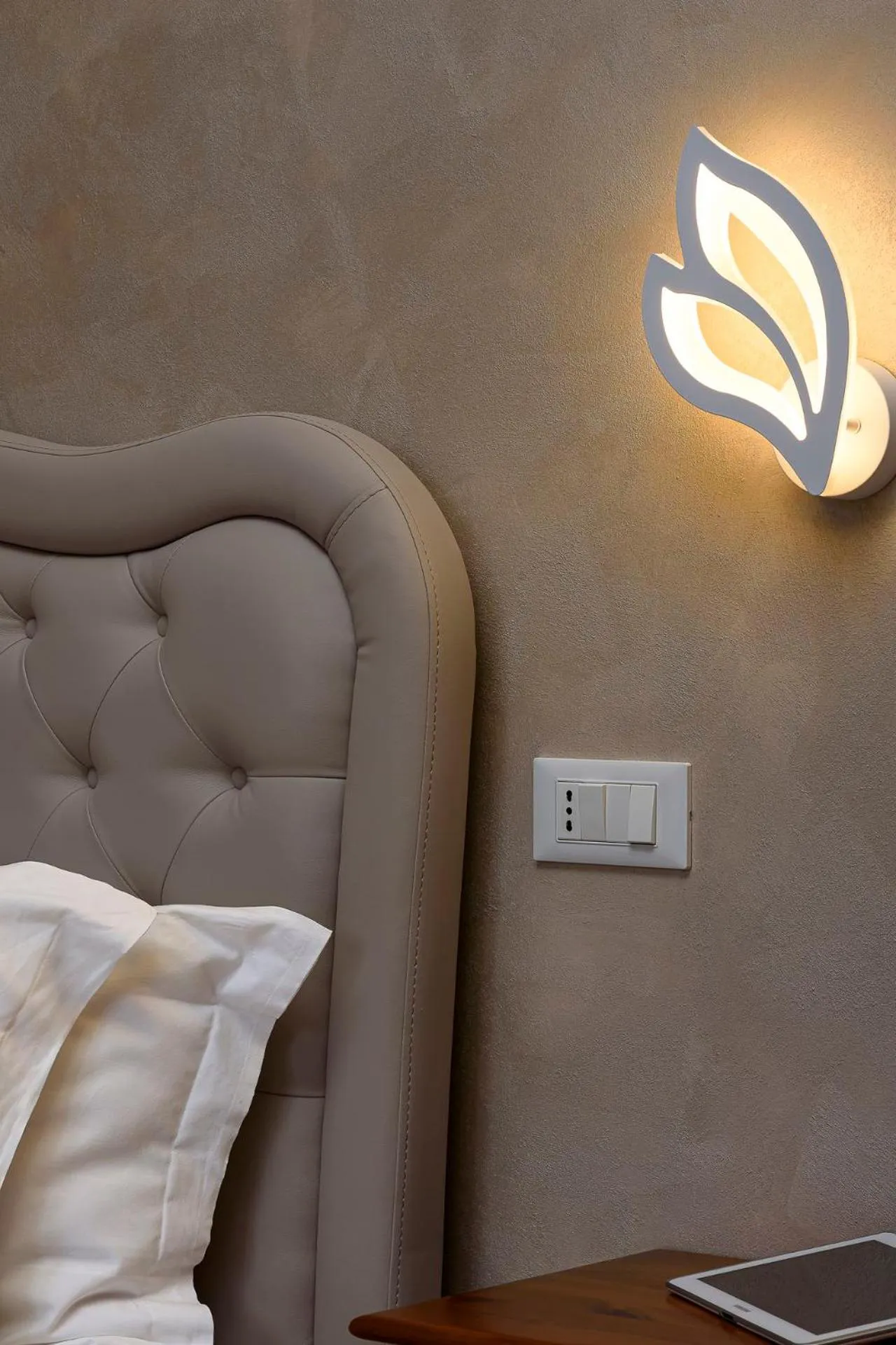 Bedroom in Hotel La Darsena