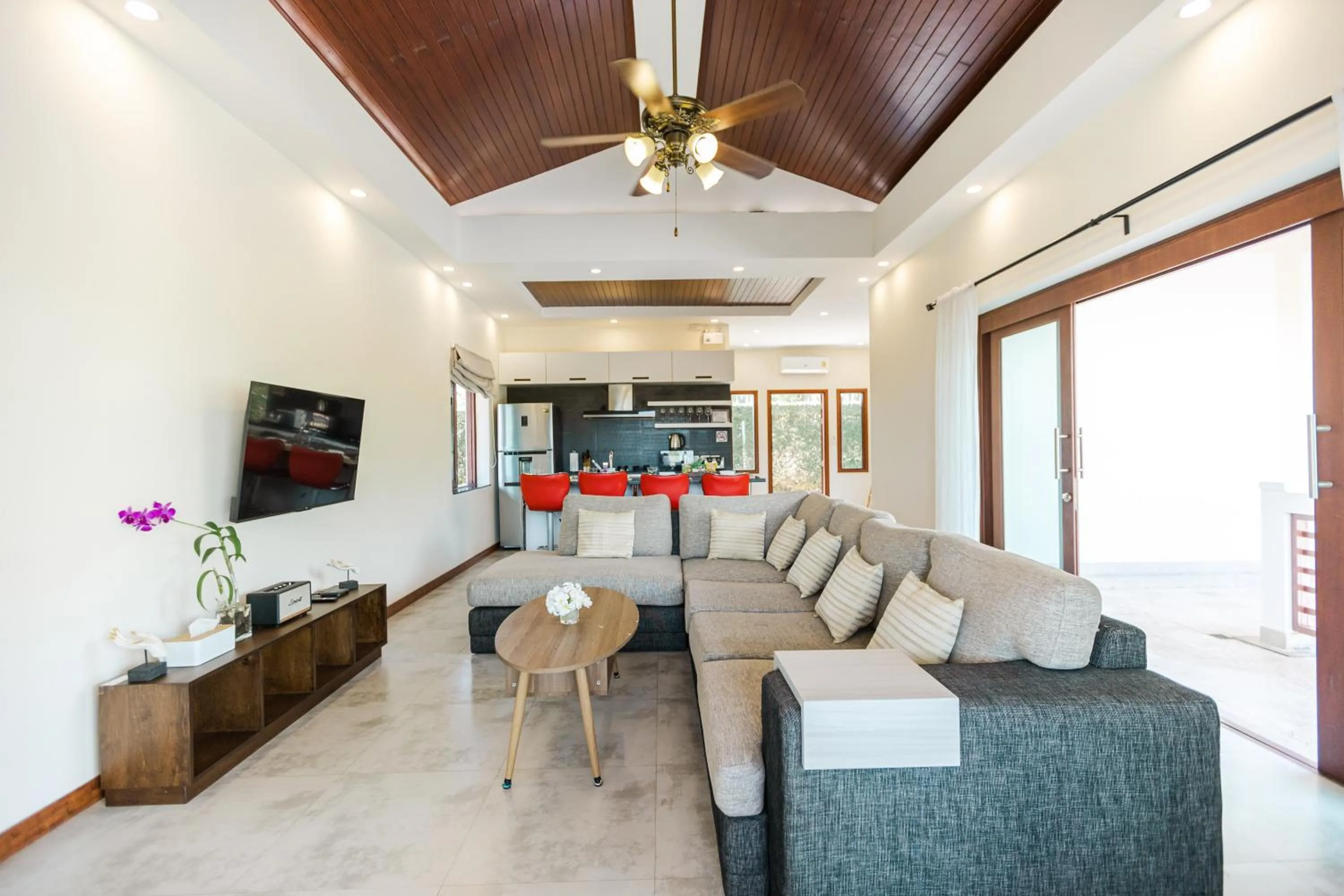 TV and multimedia in Cliff Haven Villa Krabi