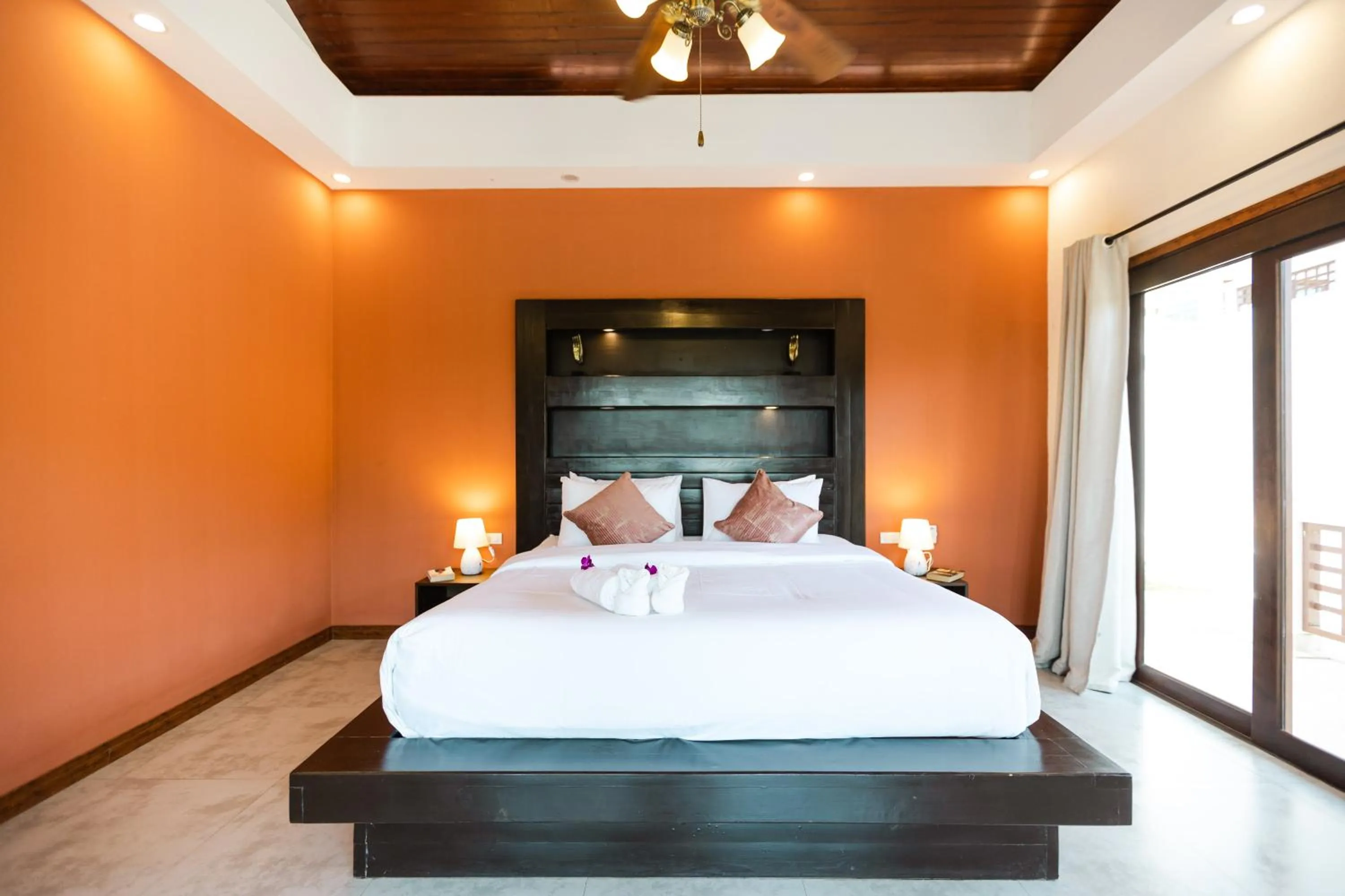 Bed in Cliff Haven Villa Krabi