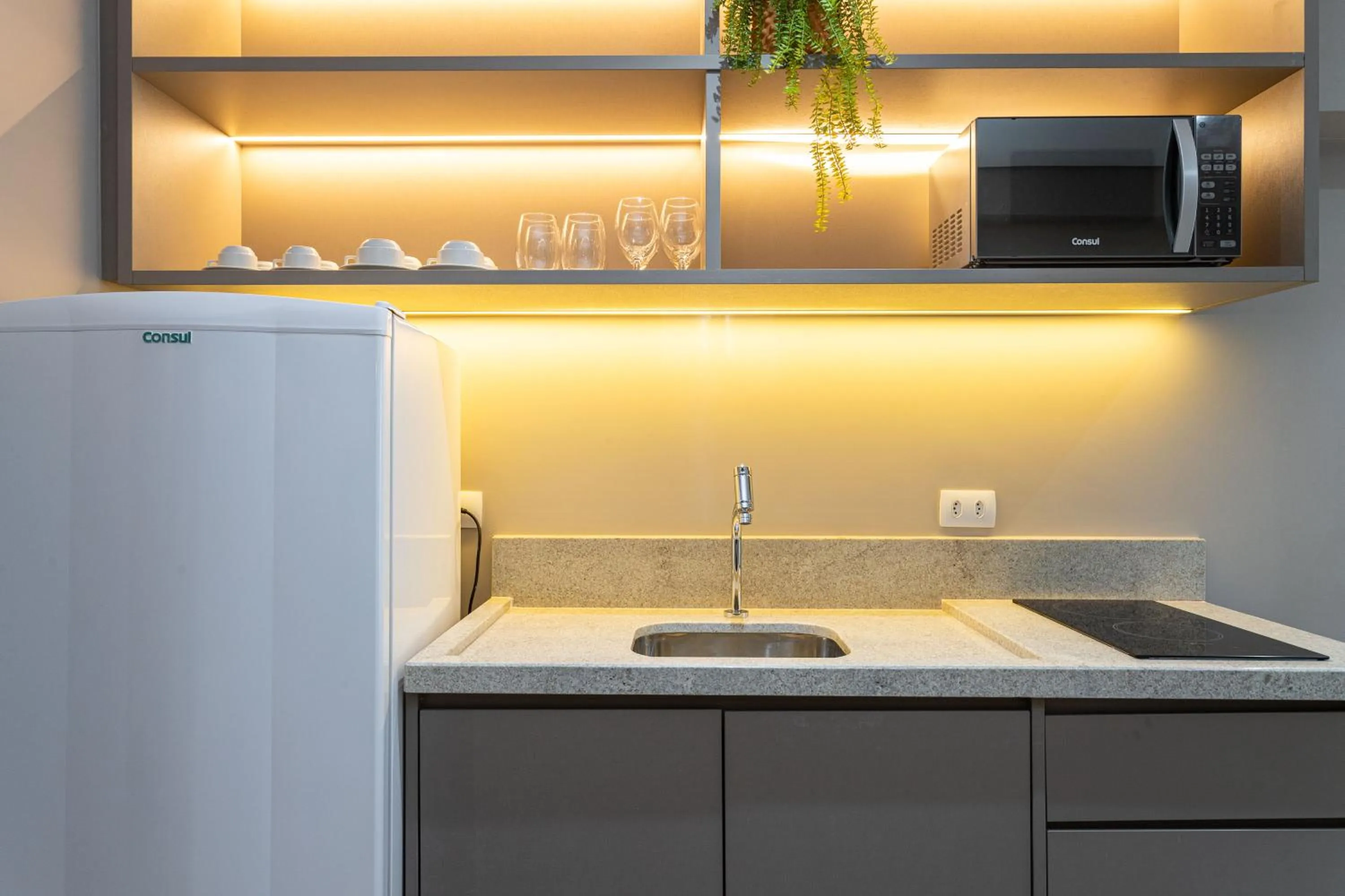 Kitchen or kitchenette in Charlie Haddock Jardim Paulista