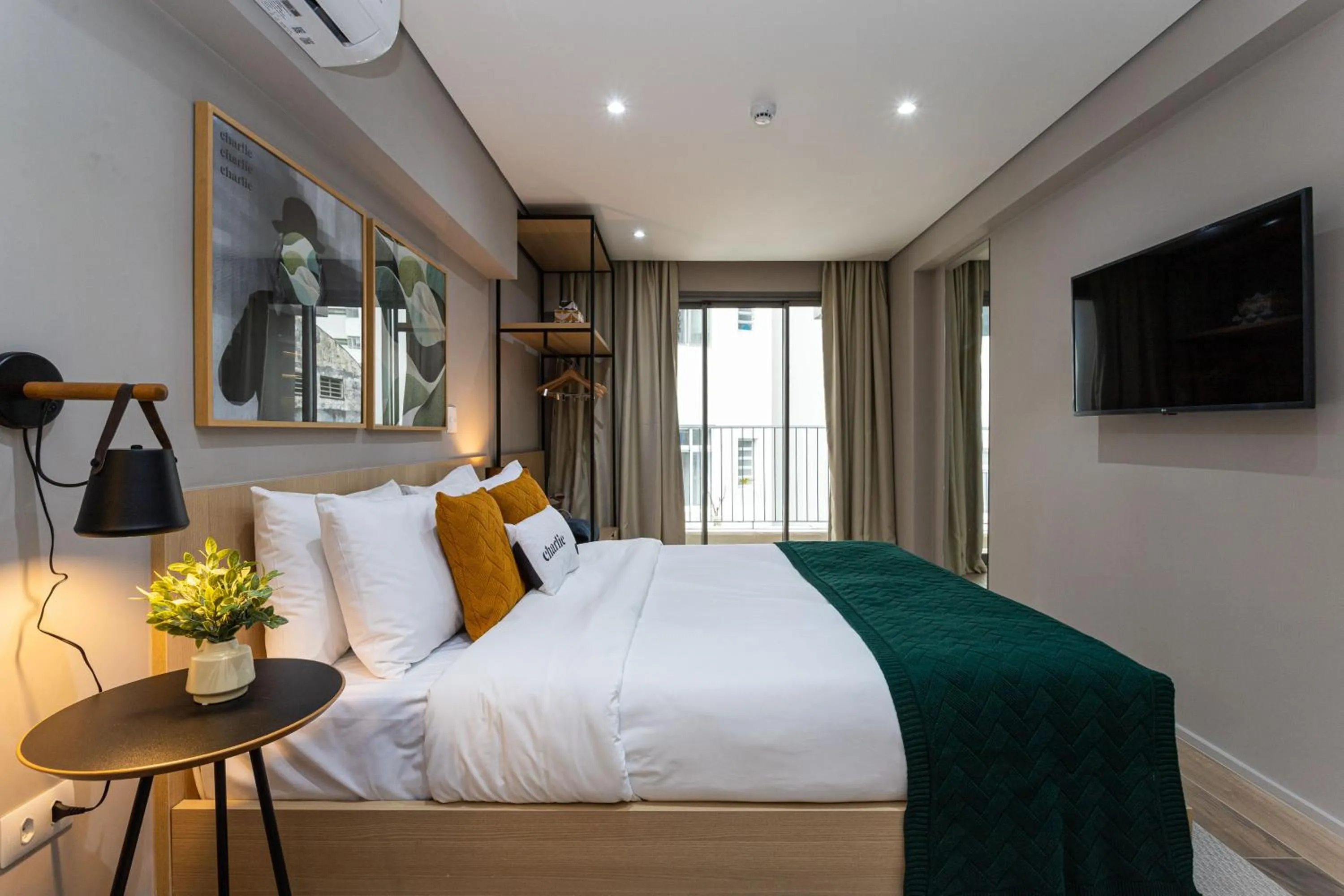 Bed in Charlie Haddock Jardim Paulista