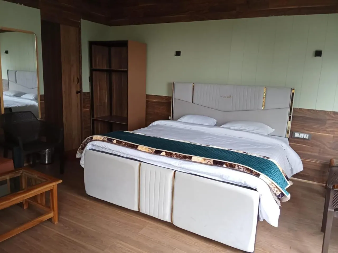 Bedroom in PINE CROFT AROMA