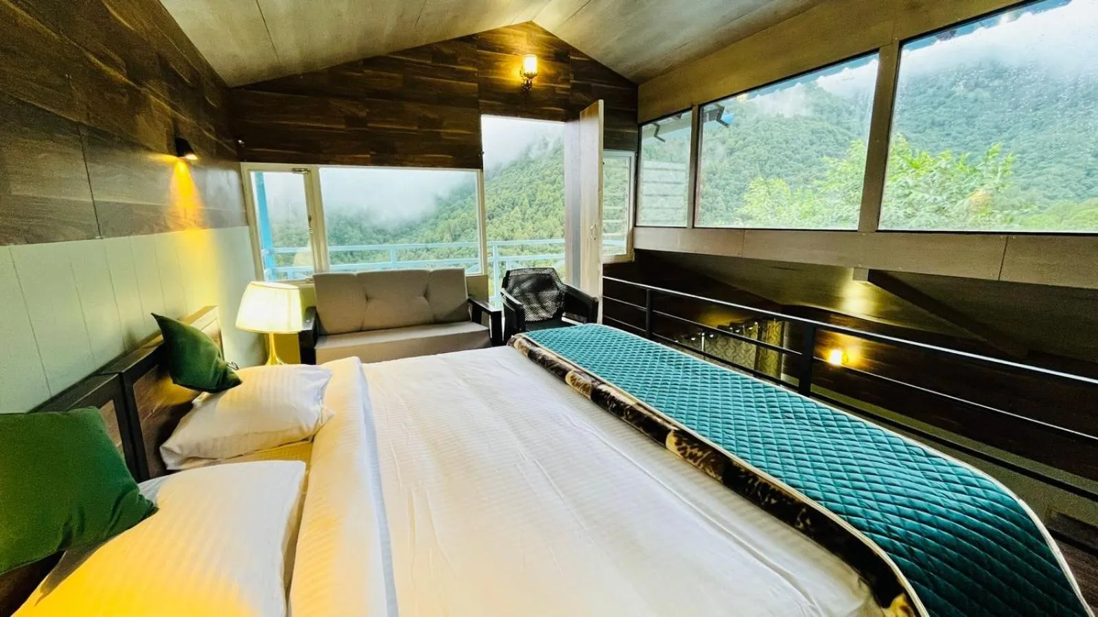 Bedroom in PINE CROFT AROMA