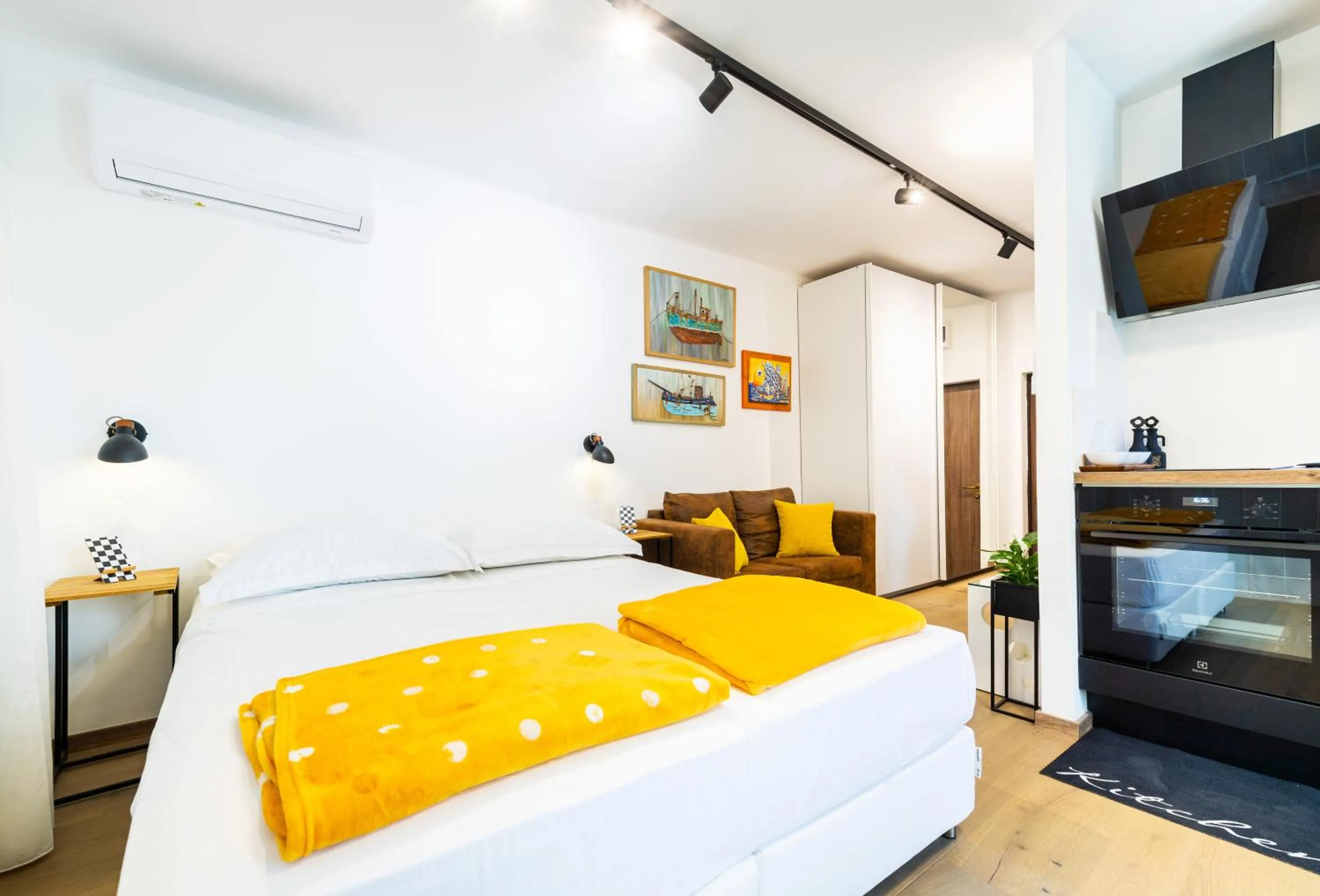 Zuzu Apartment