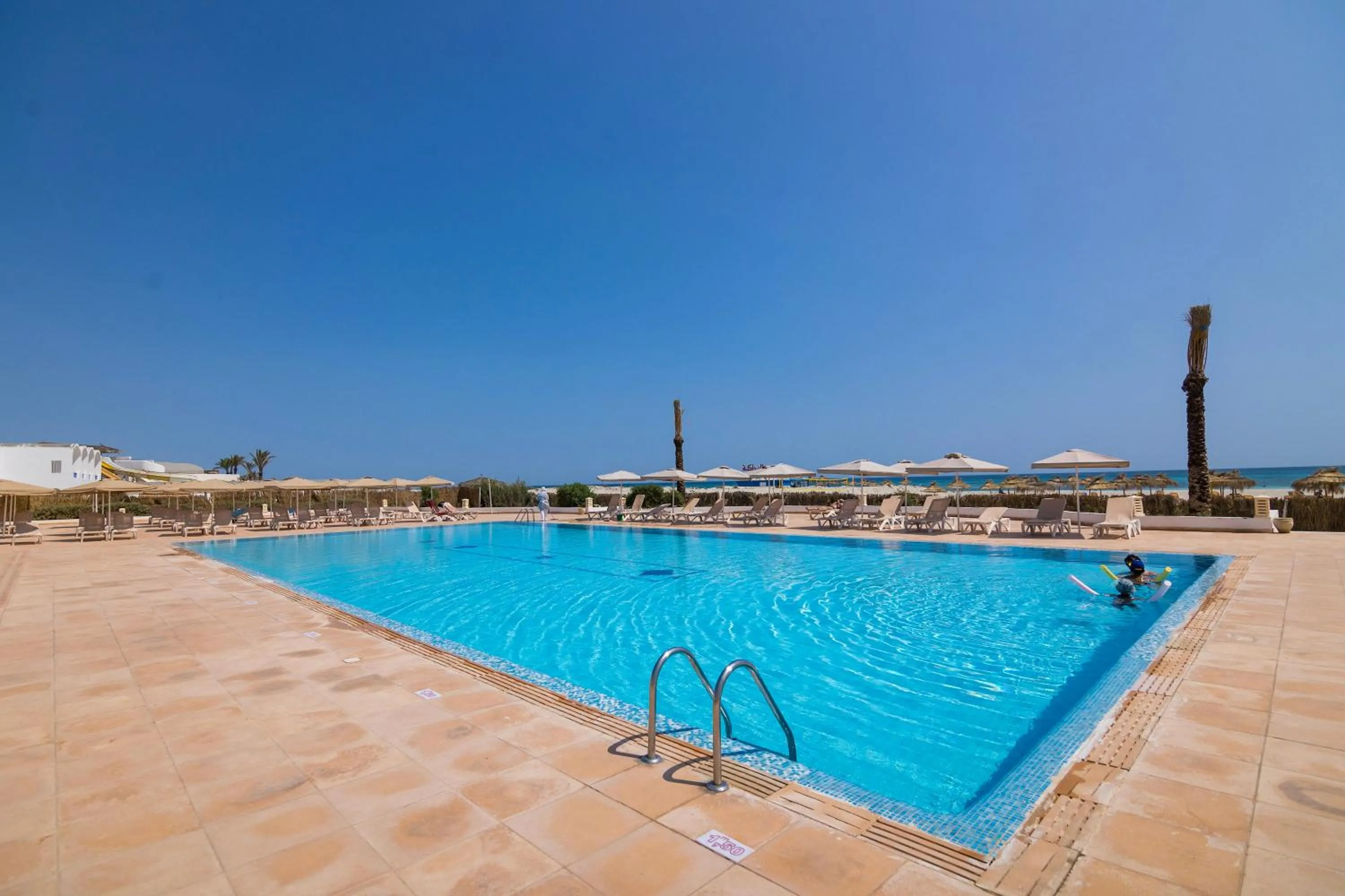 Swimming pool in TMK Marine Beach by Turismark