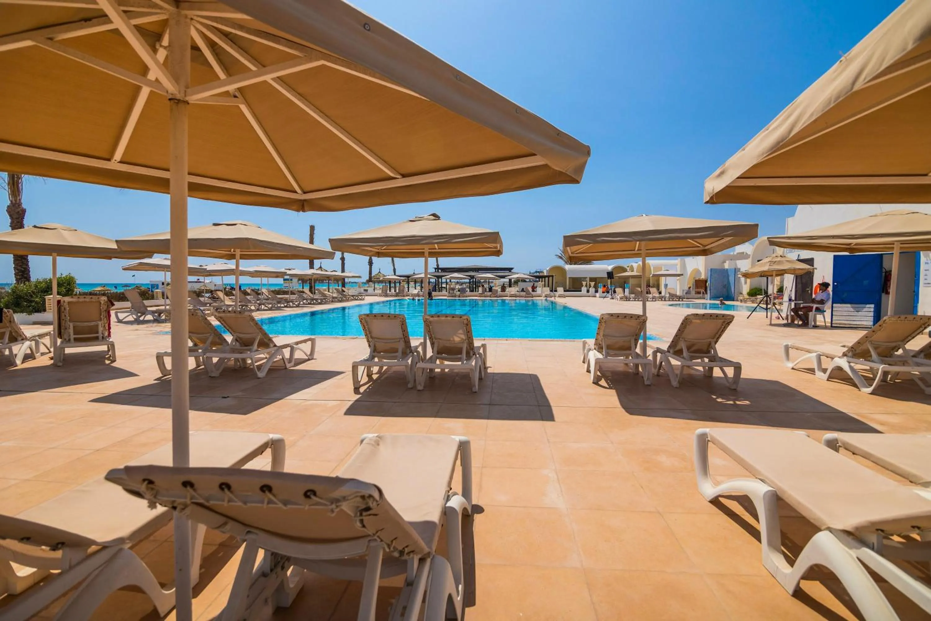 Solarium in TMK Marine Beach by Turismark