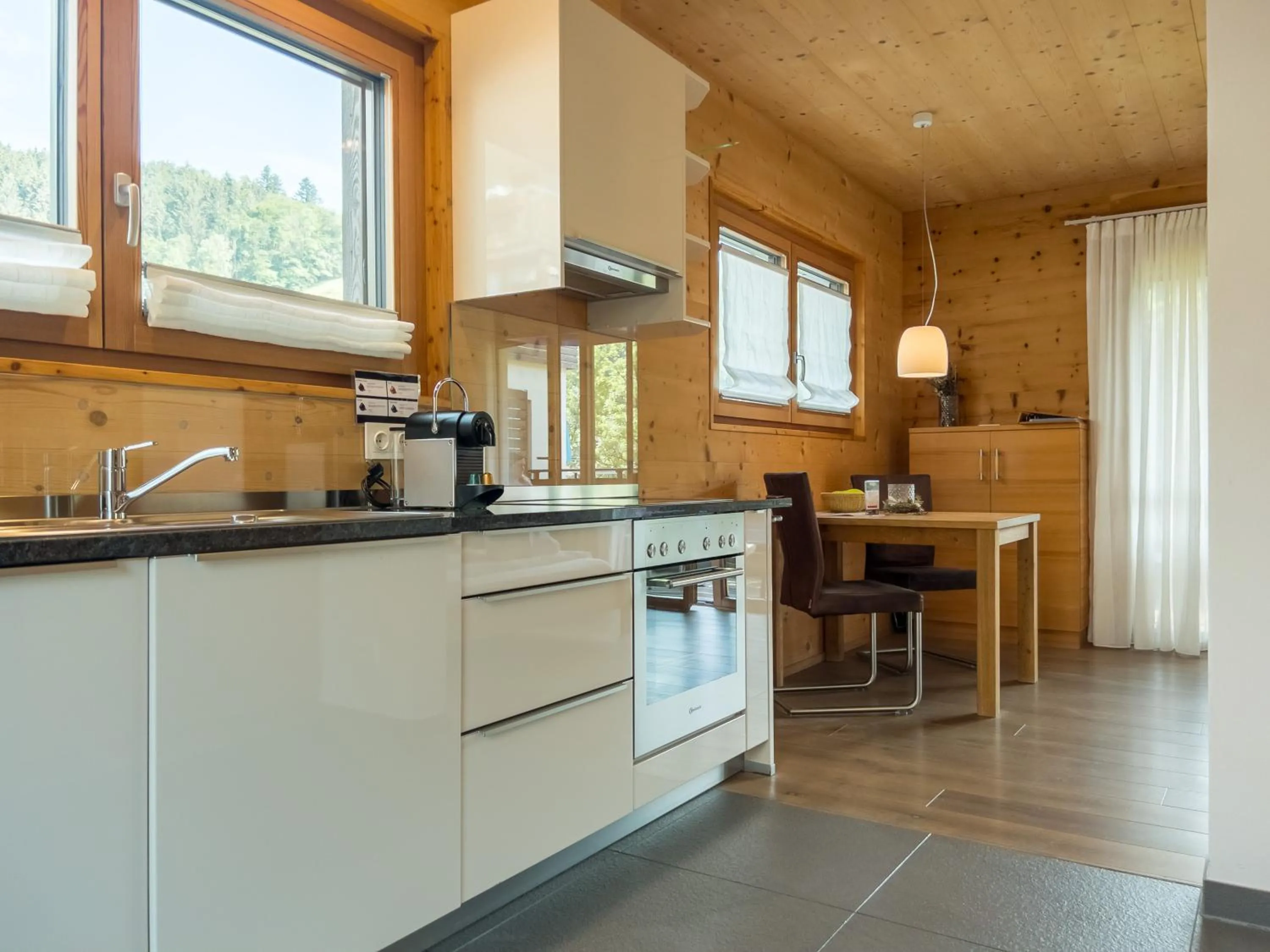 Kitchen or kitchenette in Ferienwohnung Hohe Stein I Wellnessbereich I Schwarzwald I ZeiTraum