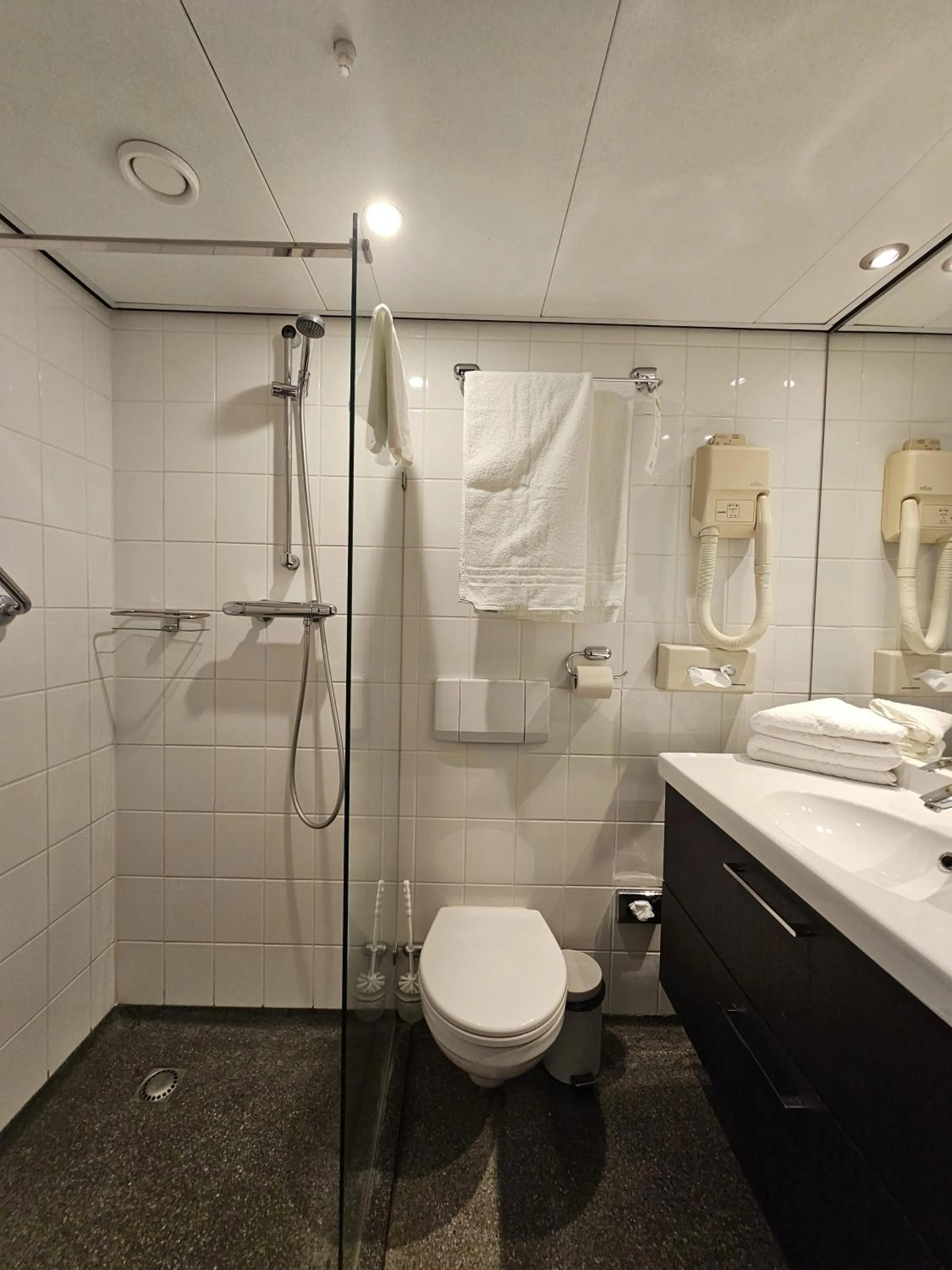 Shower in Hampshire Hotel - 's Gravenhof Zutphen