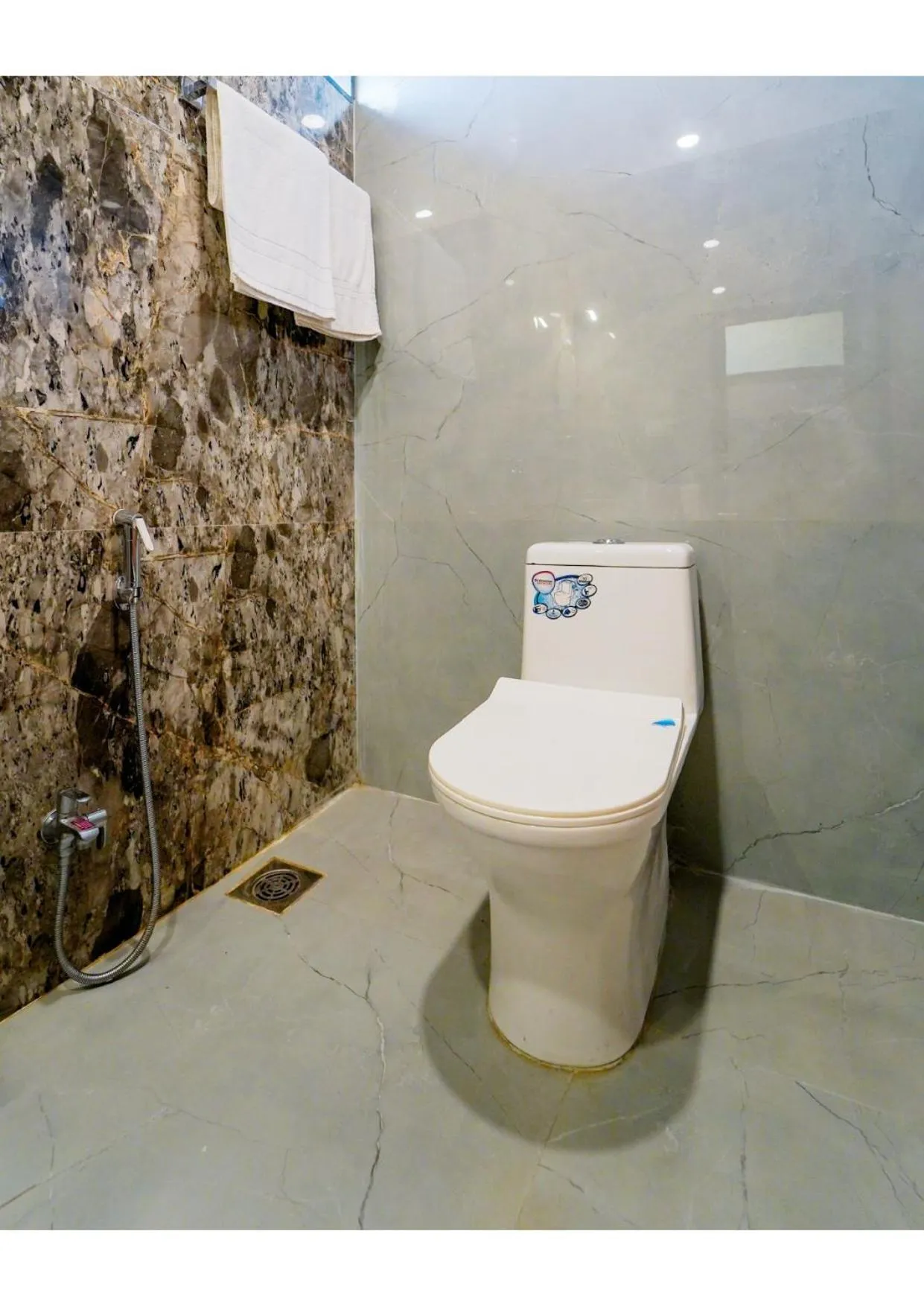 Toilet in Saanjh Riverside Resort