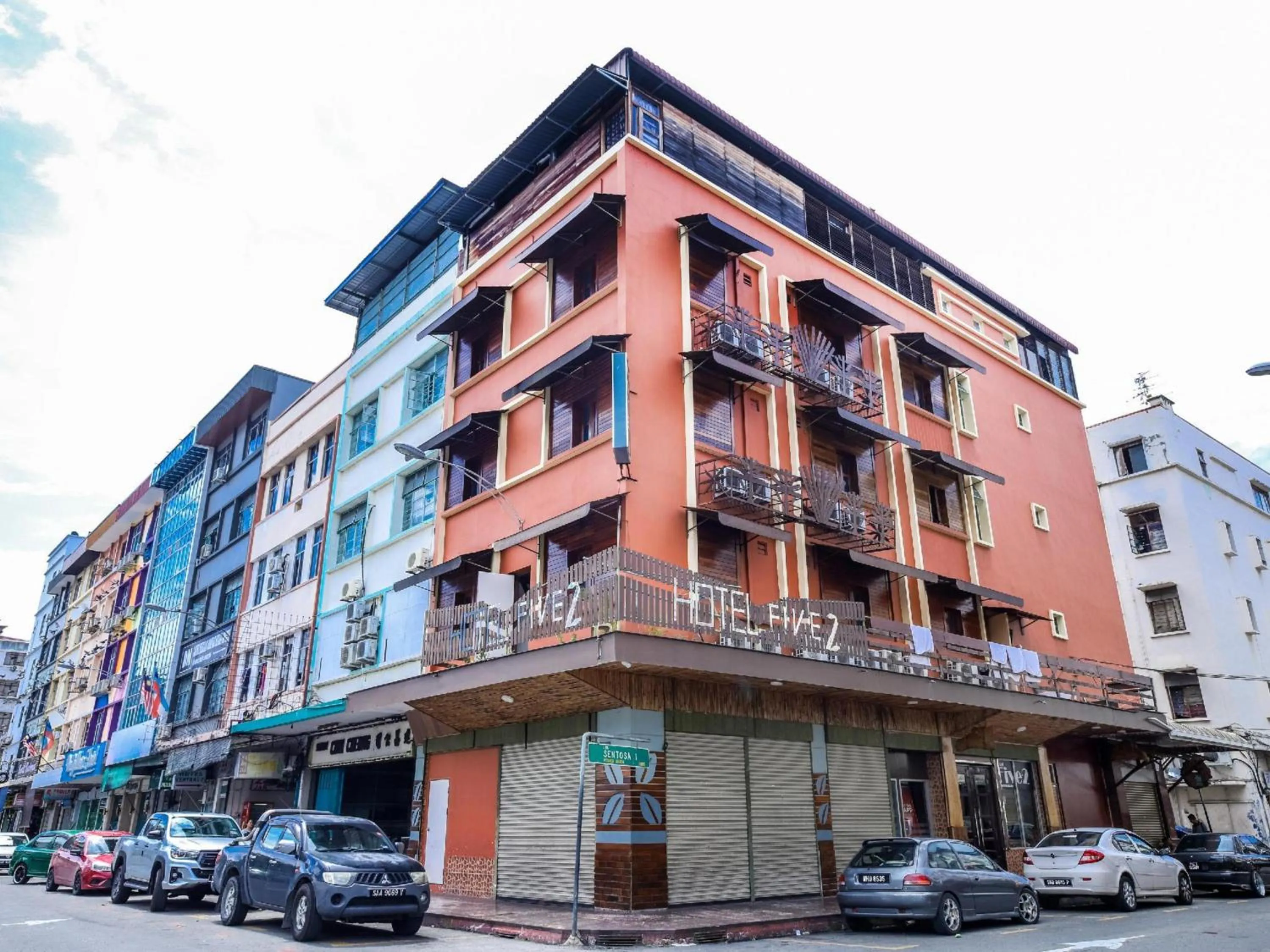 Neighbourhood in Hotel O Five 2