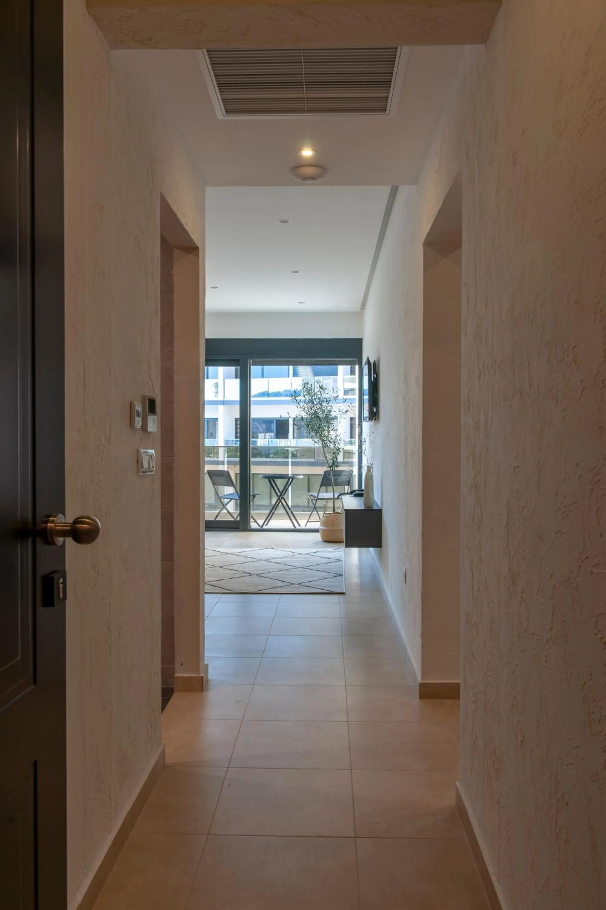 Photo of the whole room in Soho Suites