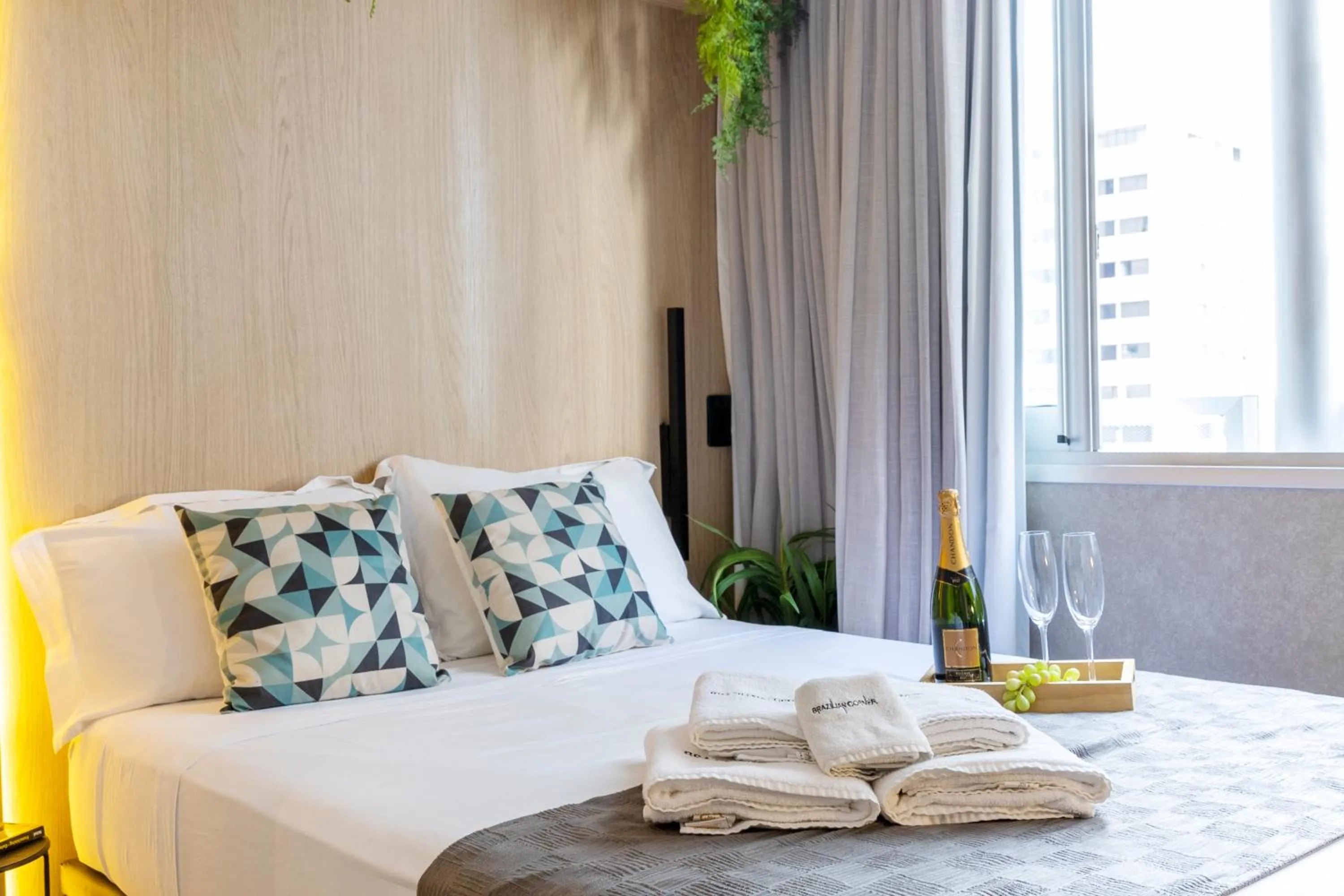 Bed in Moderno | Próximo ao Metrô e ao Shopping | Piscina