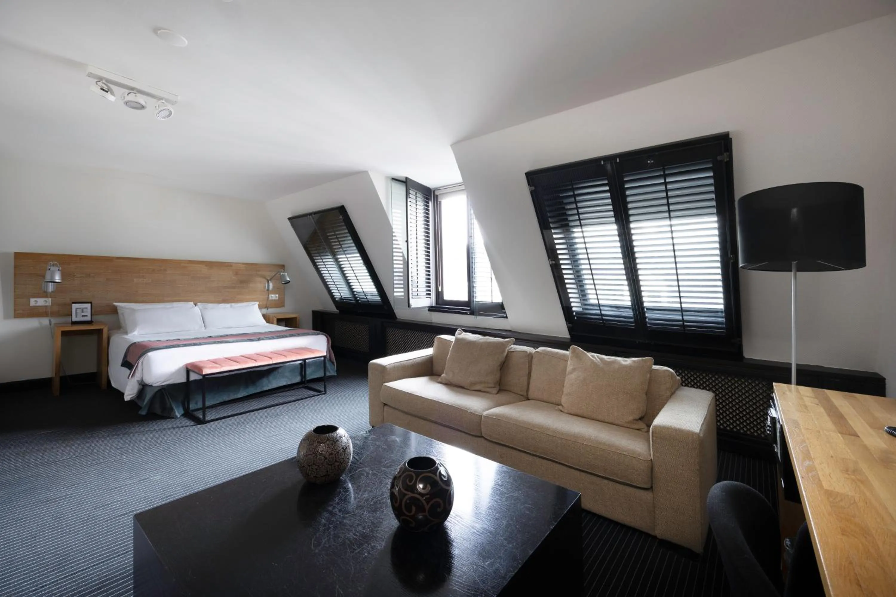 Bed in Catalonia Vondel Amsterdam