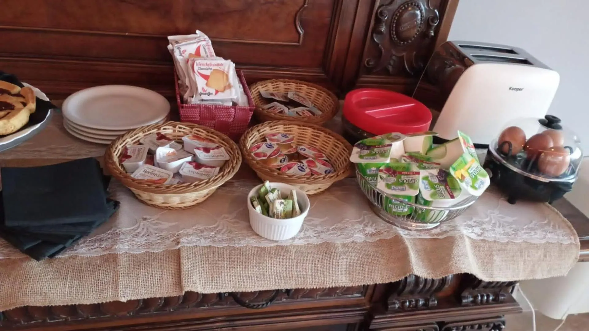 Breakfast in The Life