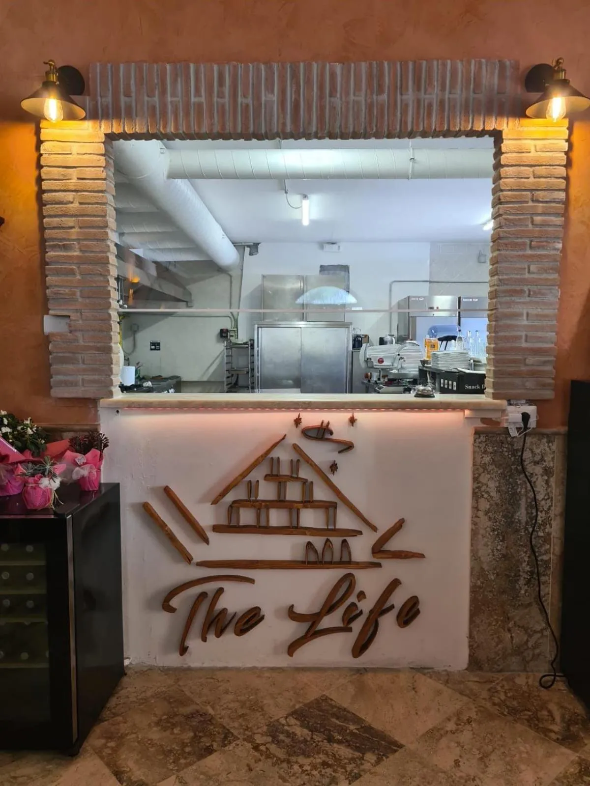 Kitchen or kitchenette in The Life