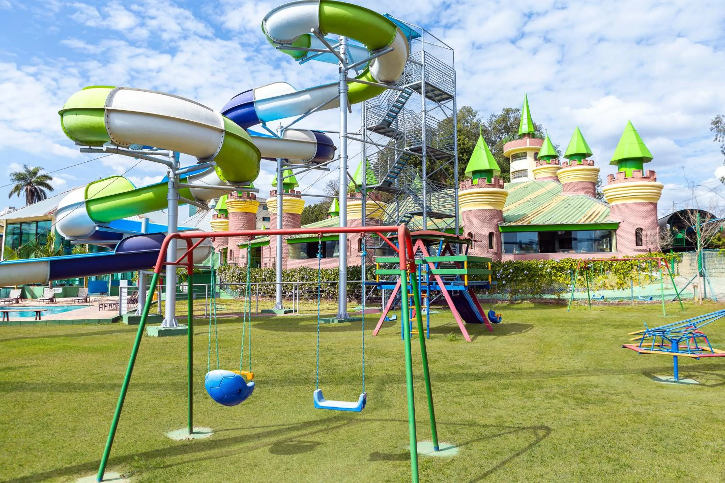 Children play ground in Thermas All Inclusive Resort Poços de Caldas By Nacional Inn