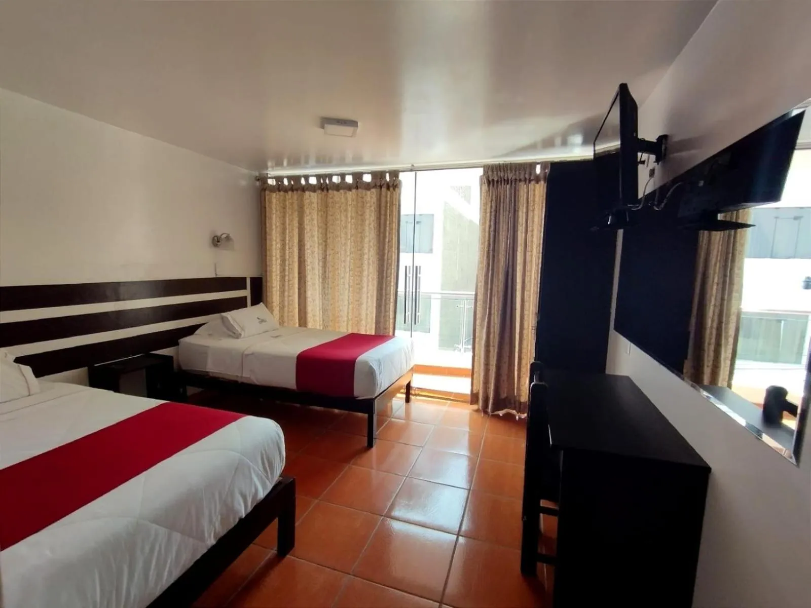 HOTEL FIORELLA PARACAS