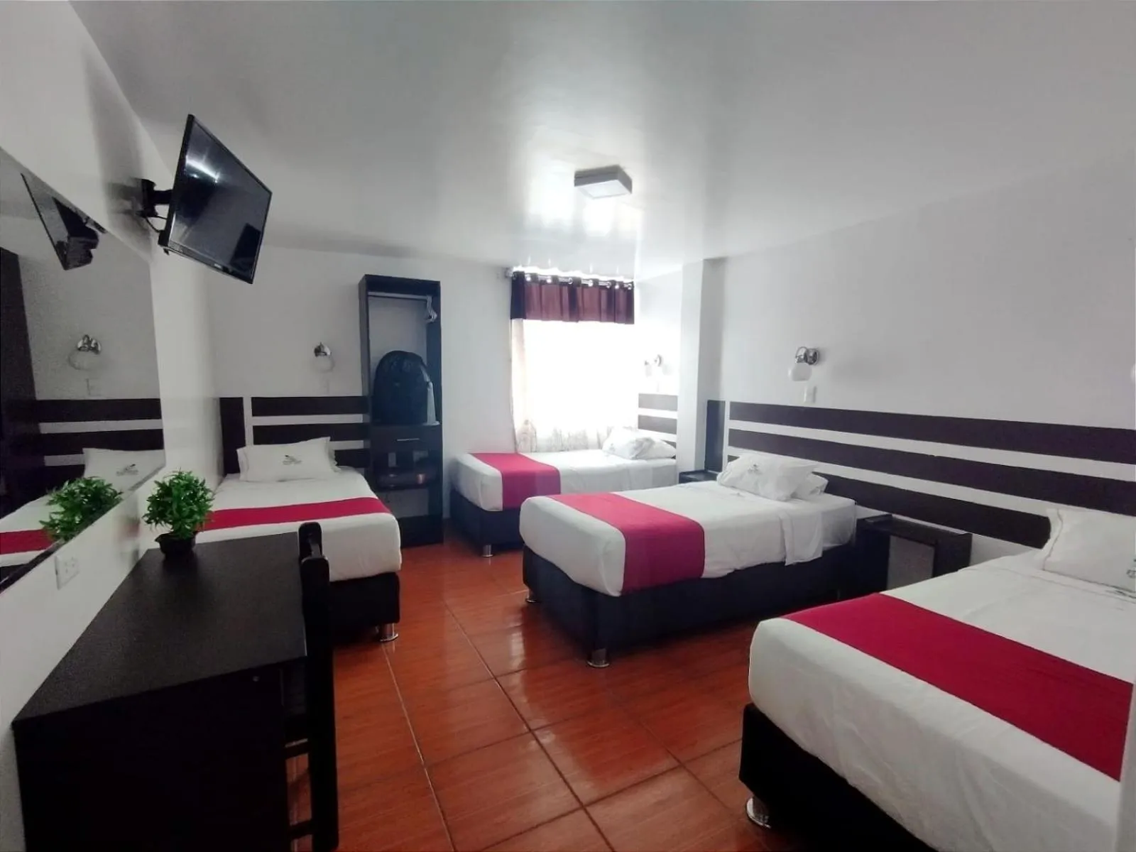 HOTEL FIORELLA PARACAS