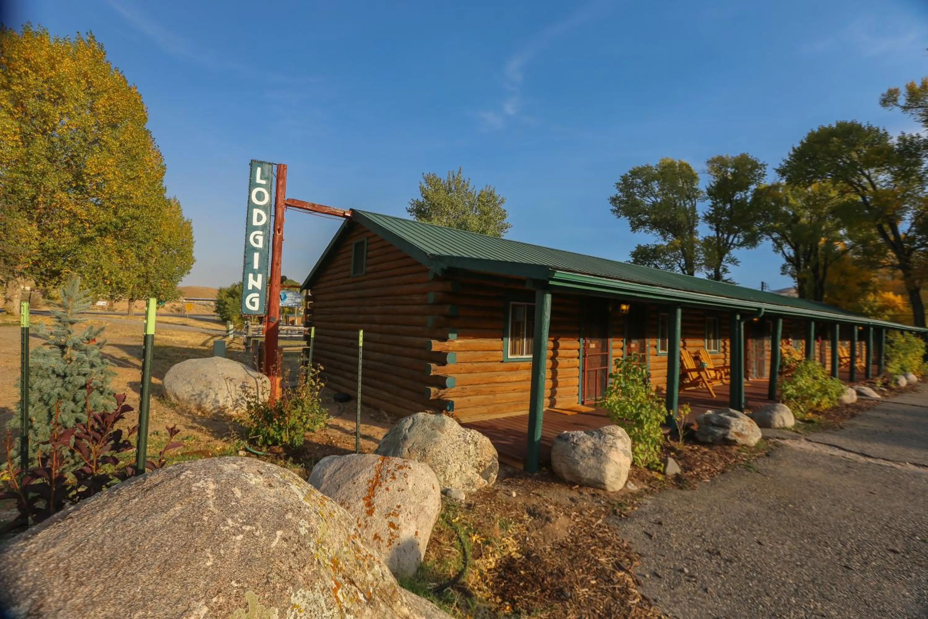 Property building in Chinook Winds Lodge