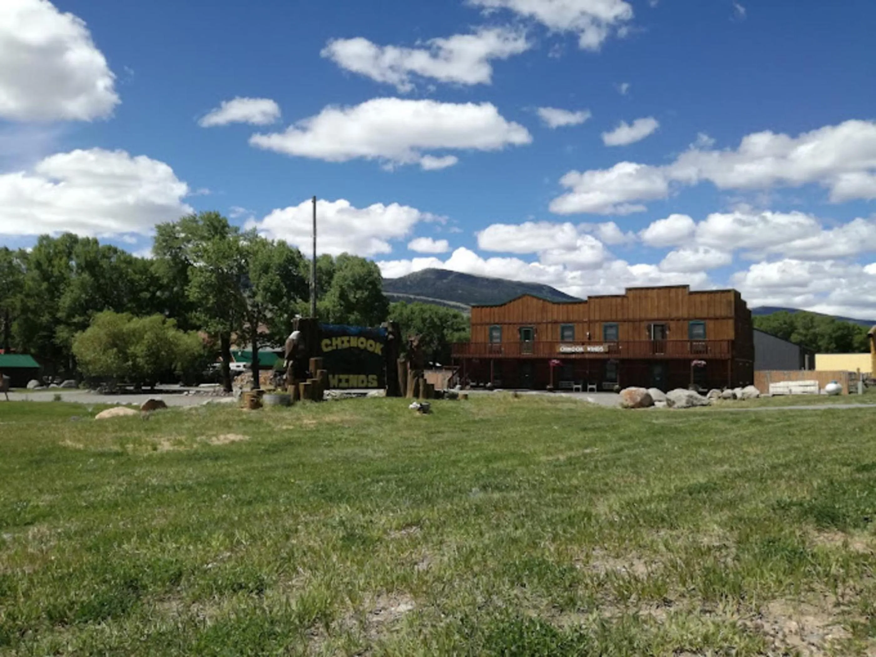 Property building in Chinook Winds Lodge