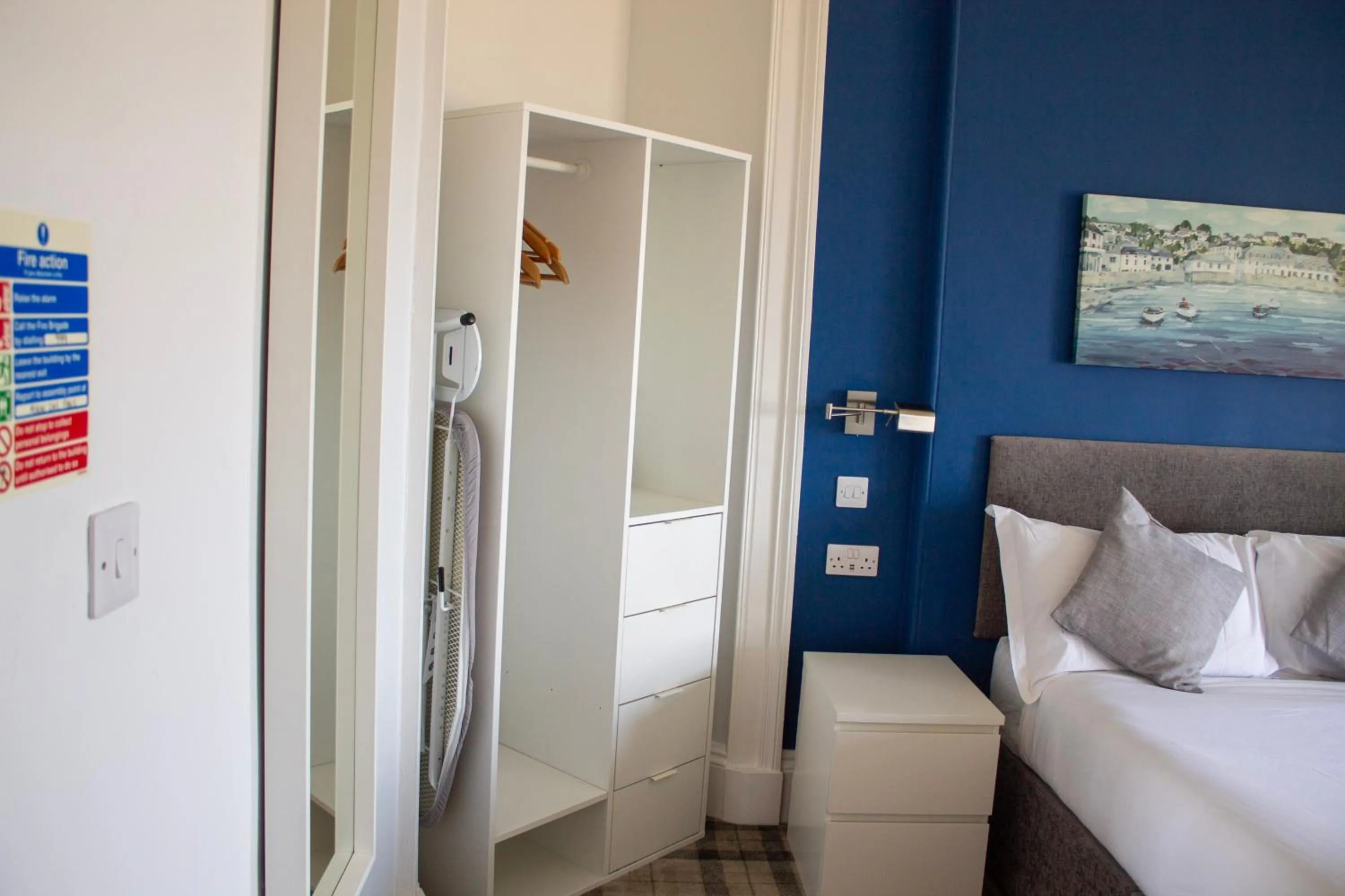 wardrobe in Poseidon Inn